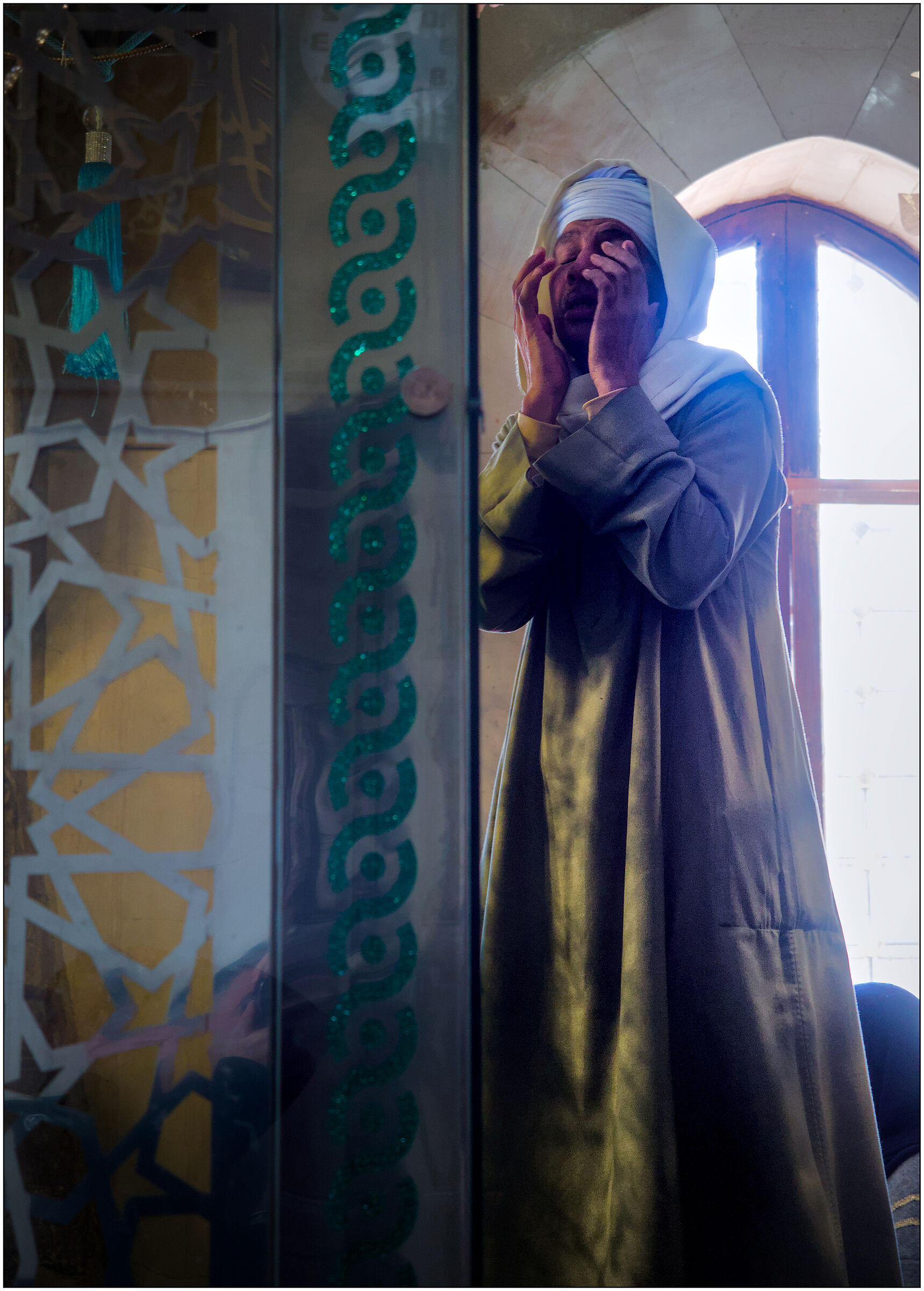 Sacred 003