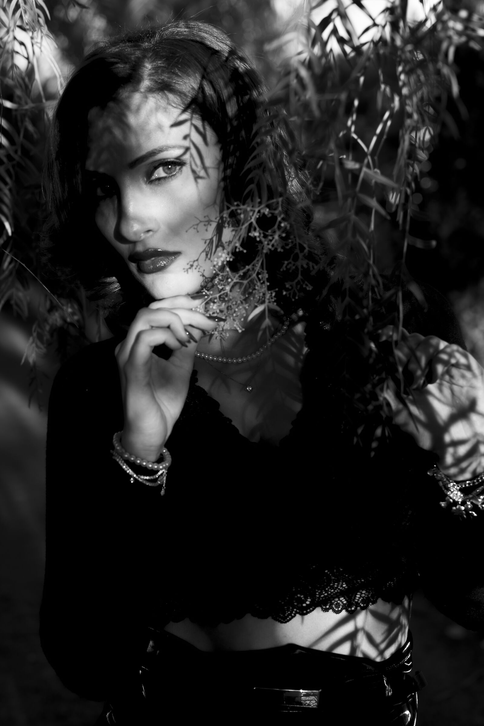 Gabriella between lights and shadows