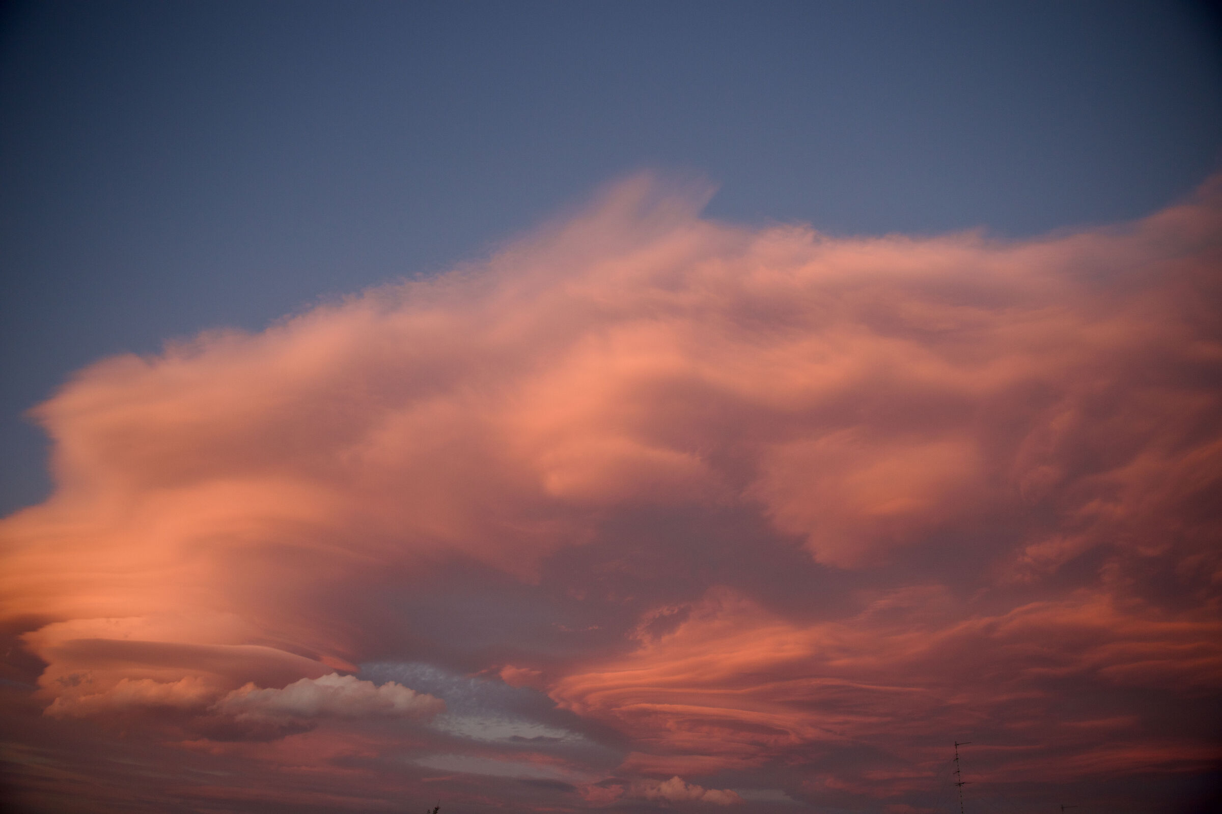 Il vento gioca con le nuvole