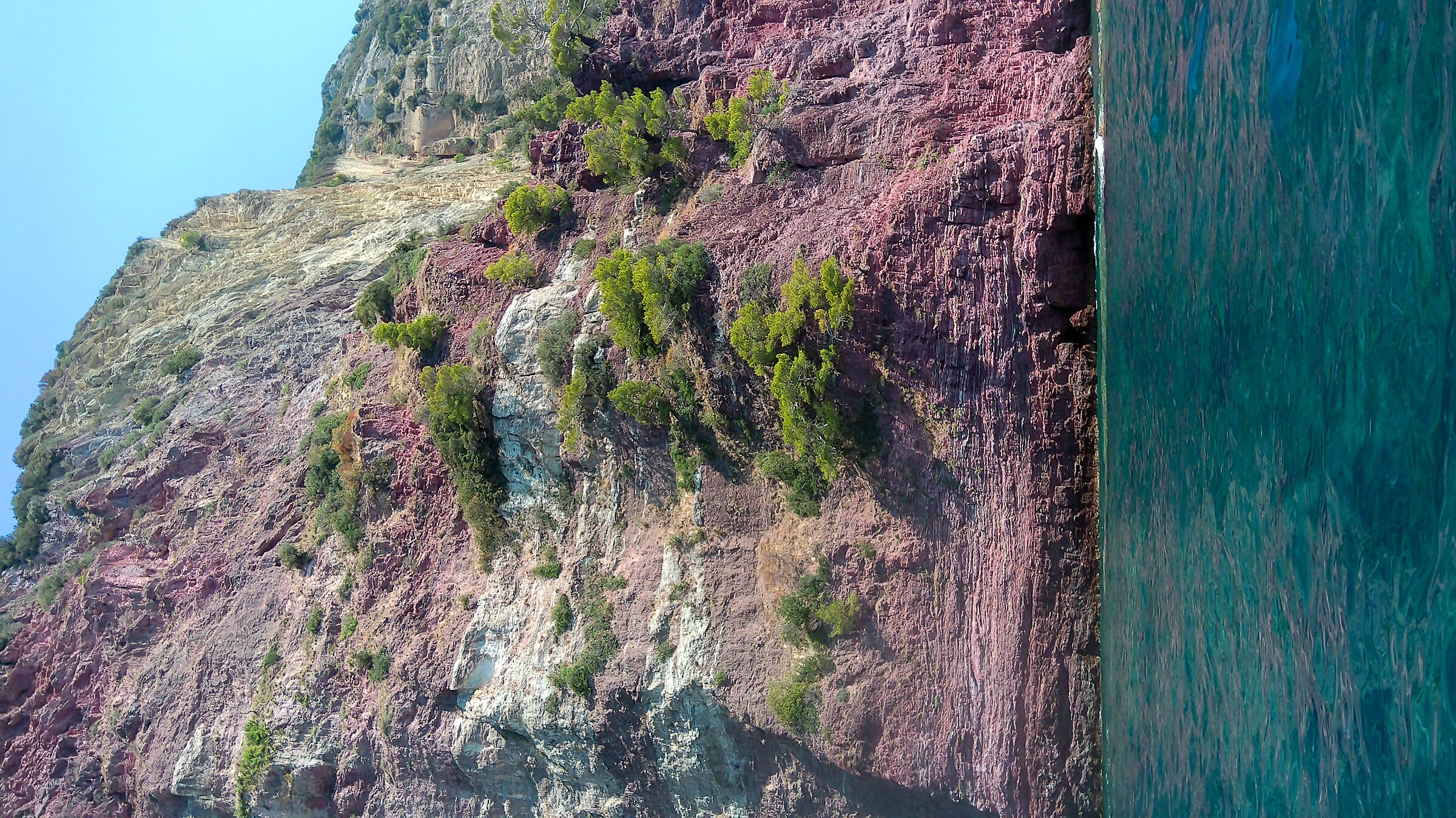 The red rock. Gulf of Poets.
