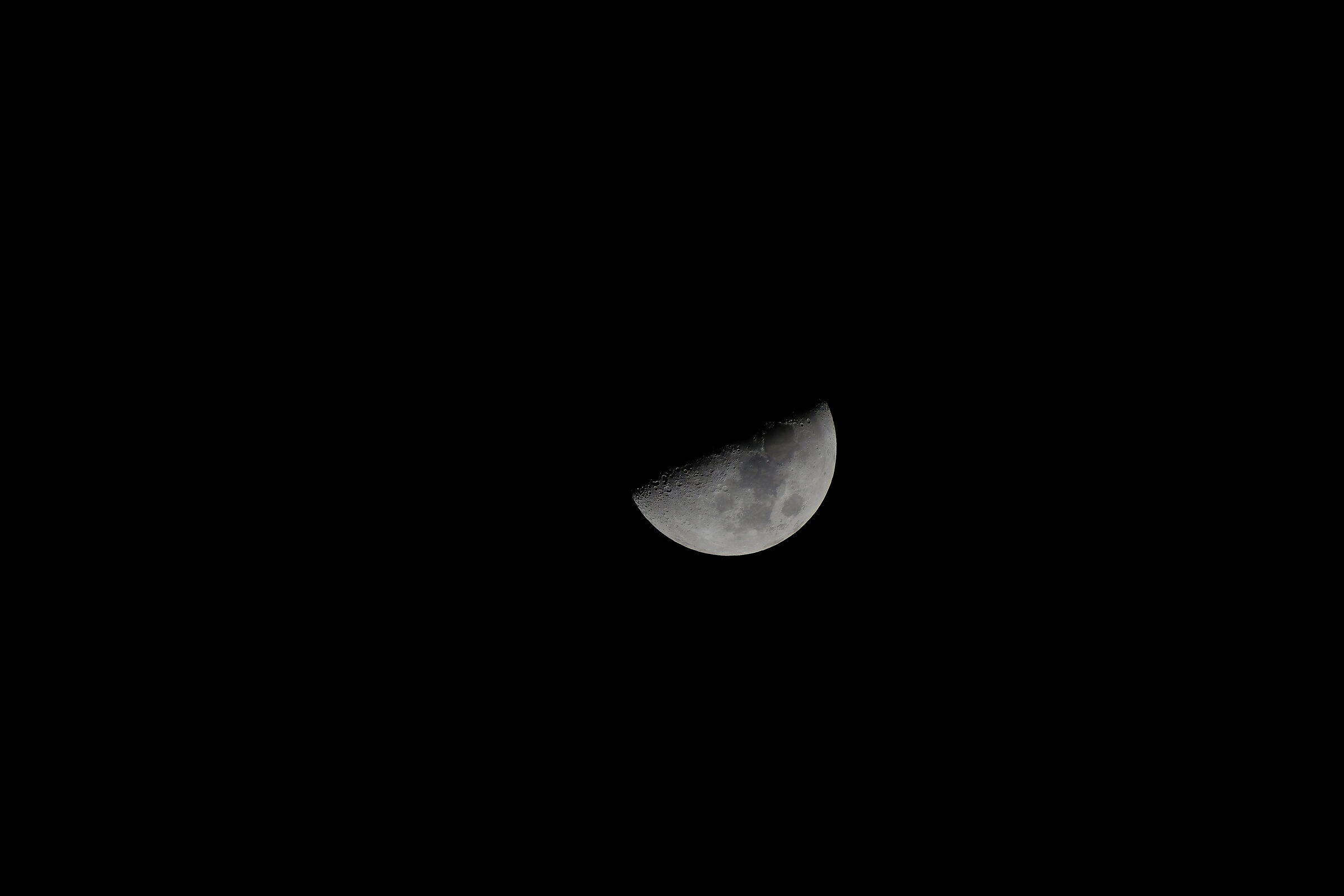 Moon with 70-300 smooth crop 1.4x