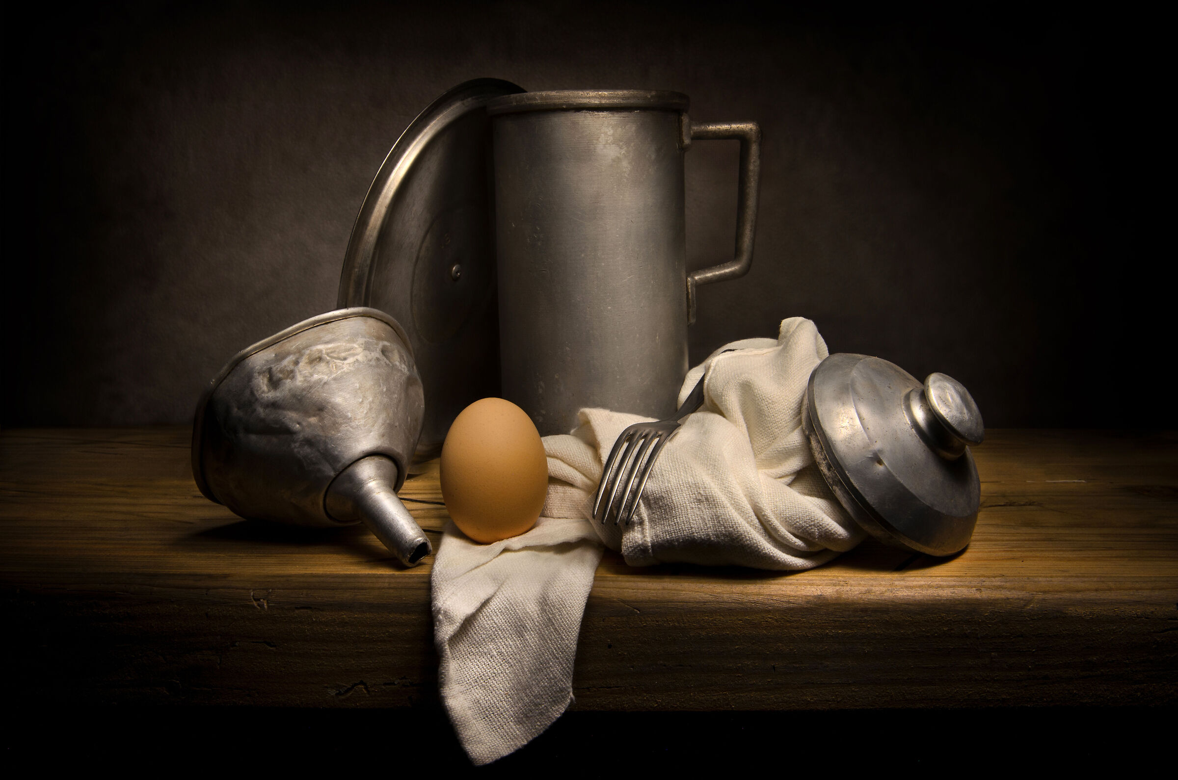 Egg and Aluminium