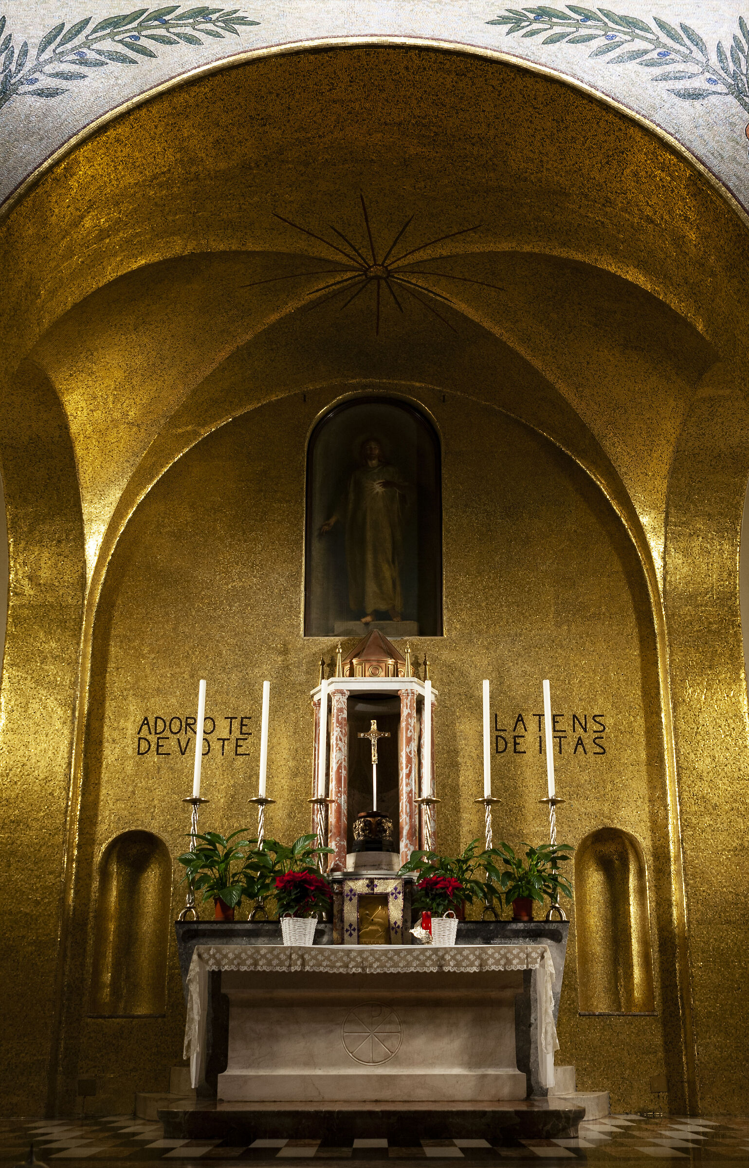 Sacred Heart Chapel
