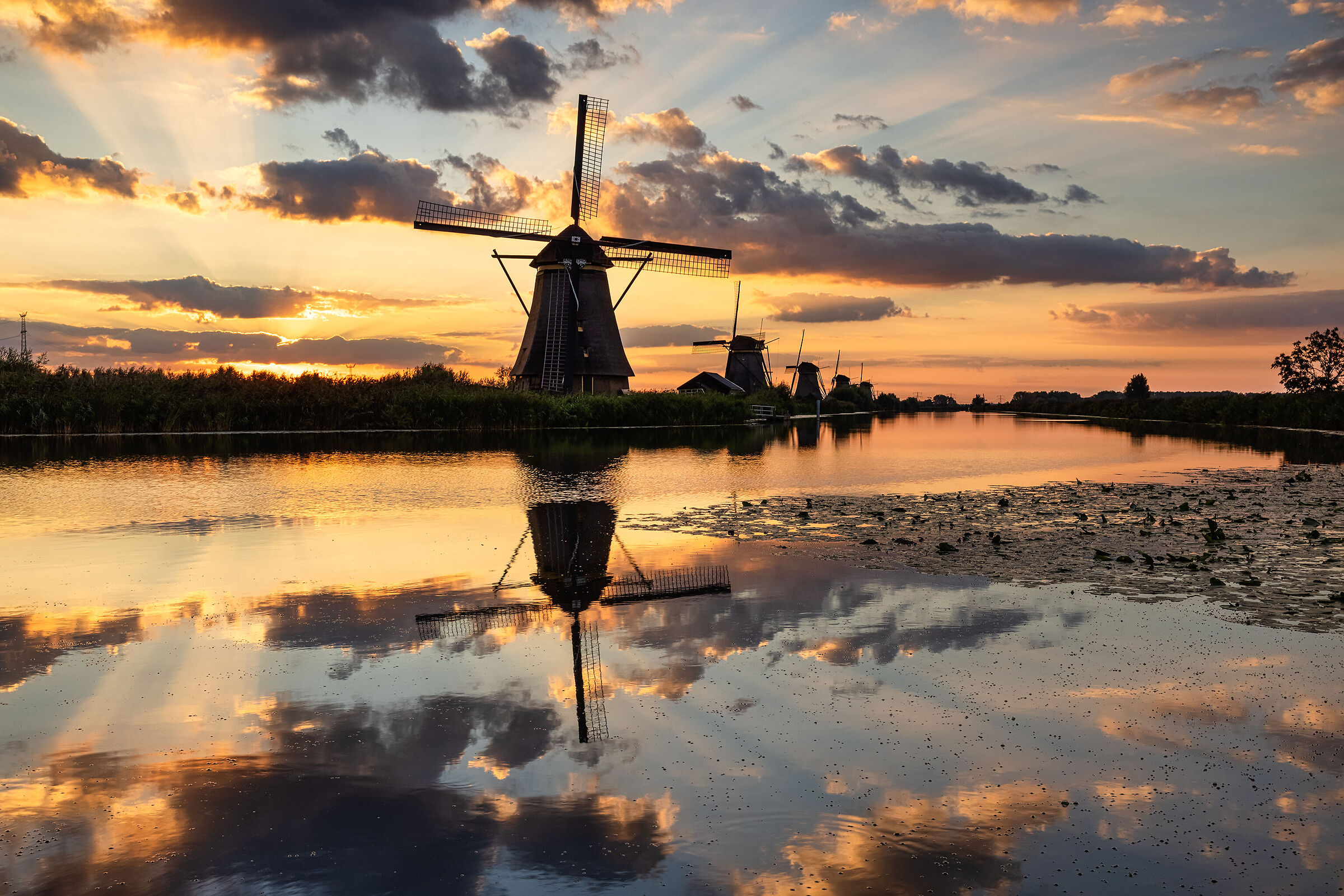 Kinderdijk's sunrise