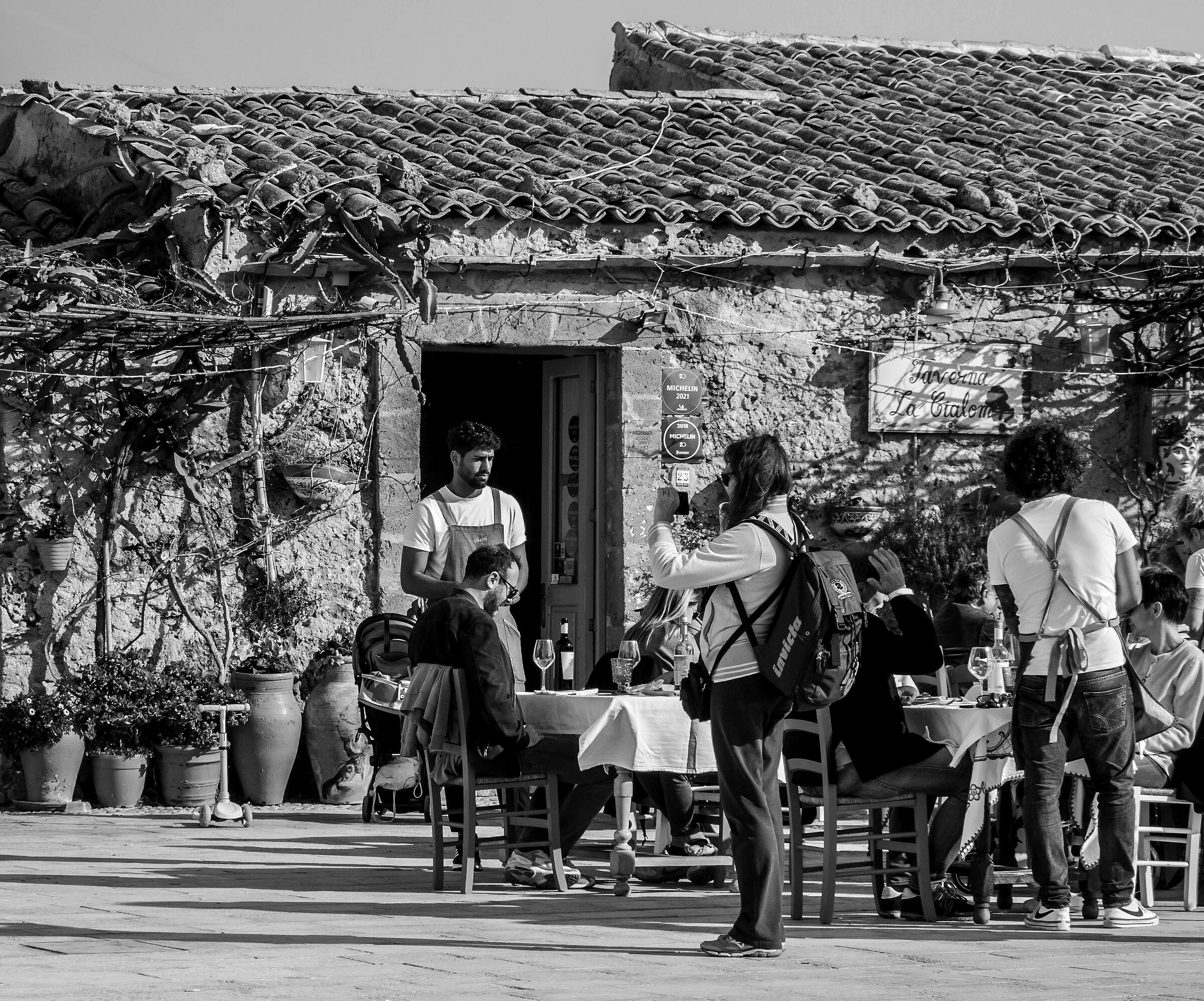 La Cialoma e il bel cameriere