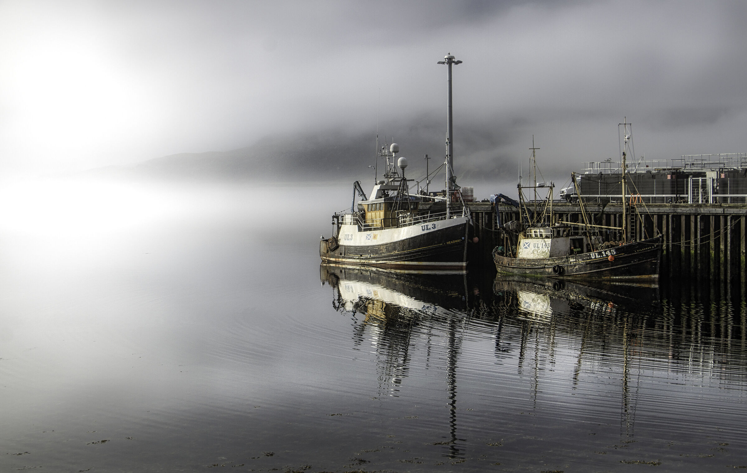Barche nella nebbia (Ullapool)
