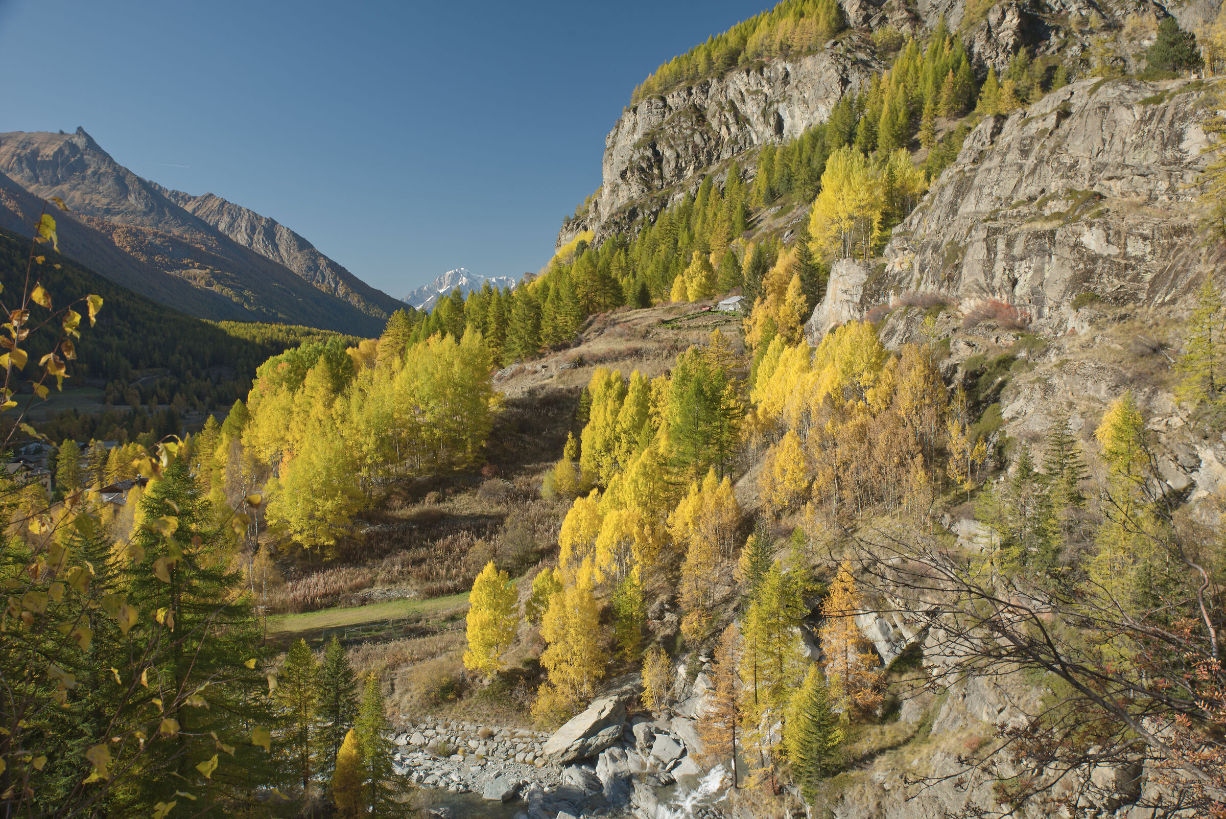 autumn in Val d'Aosta October 2021