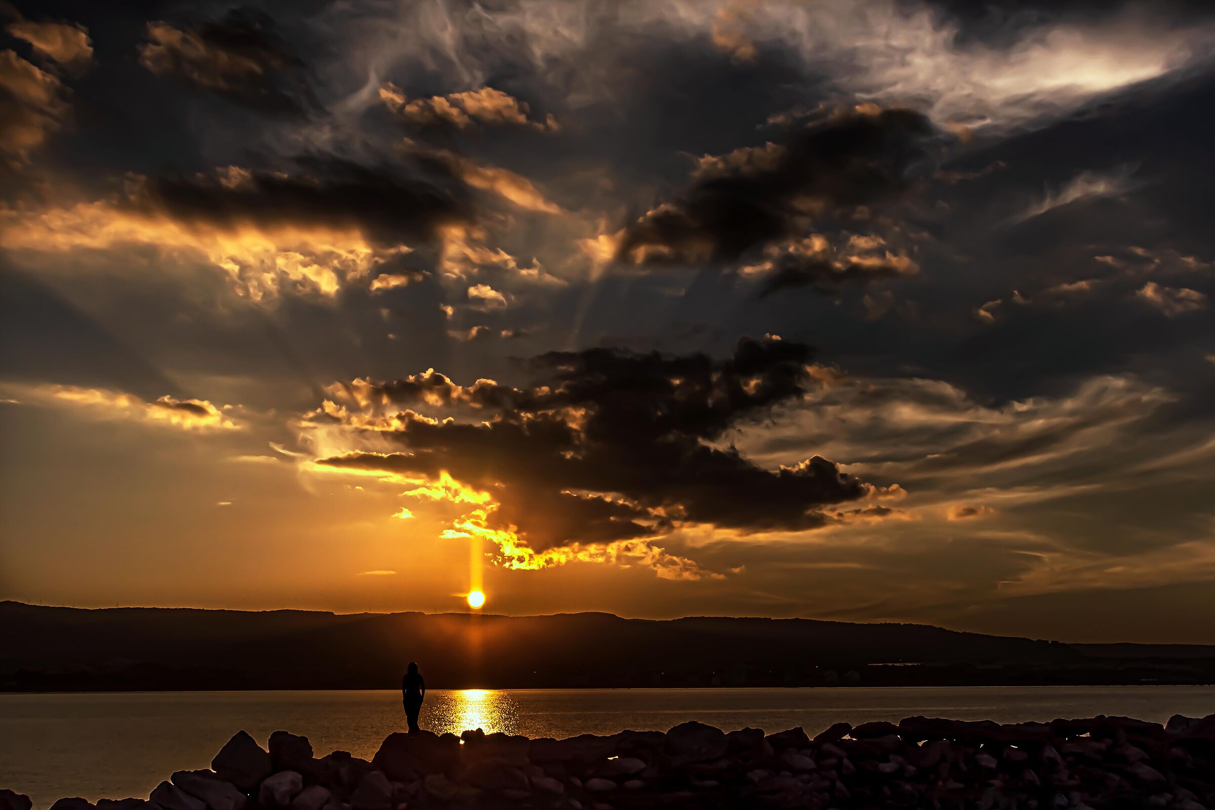 Looking at the immensity of the sky