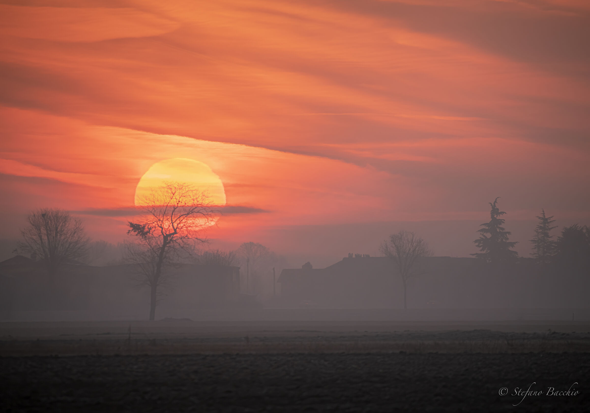 Sunrise in the lower Pavia area