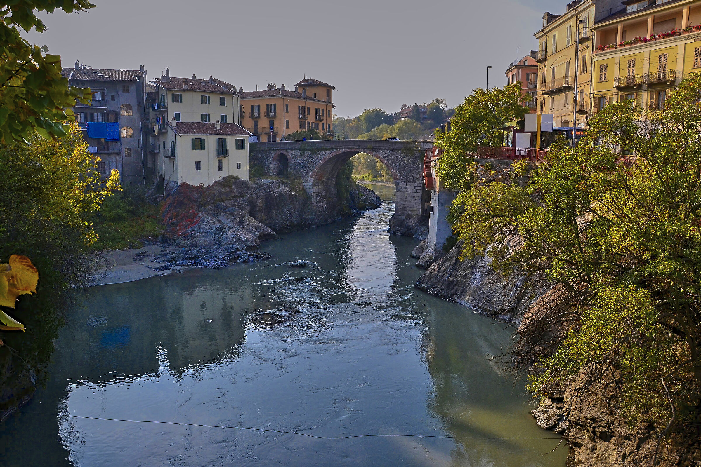 Ivrea la Bella - bridge over the Dora