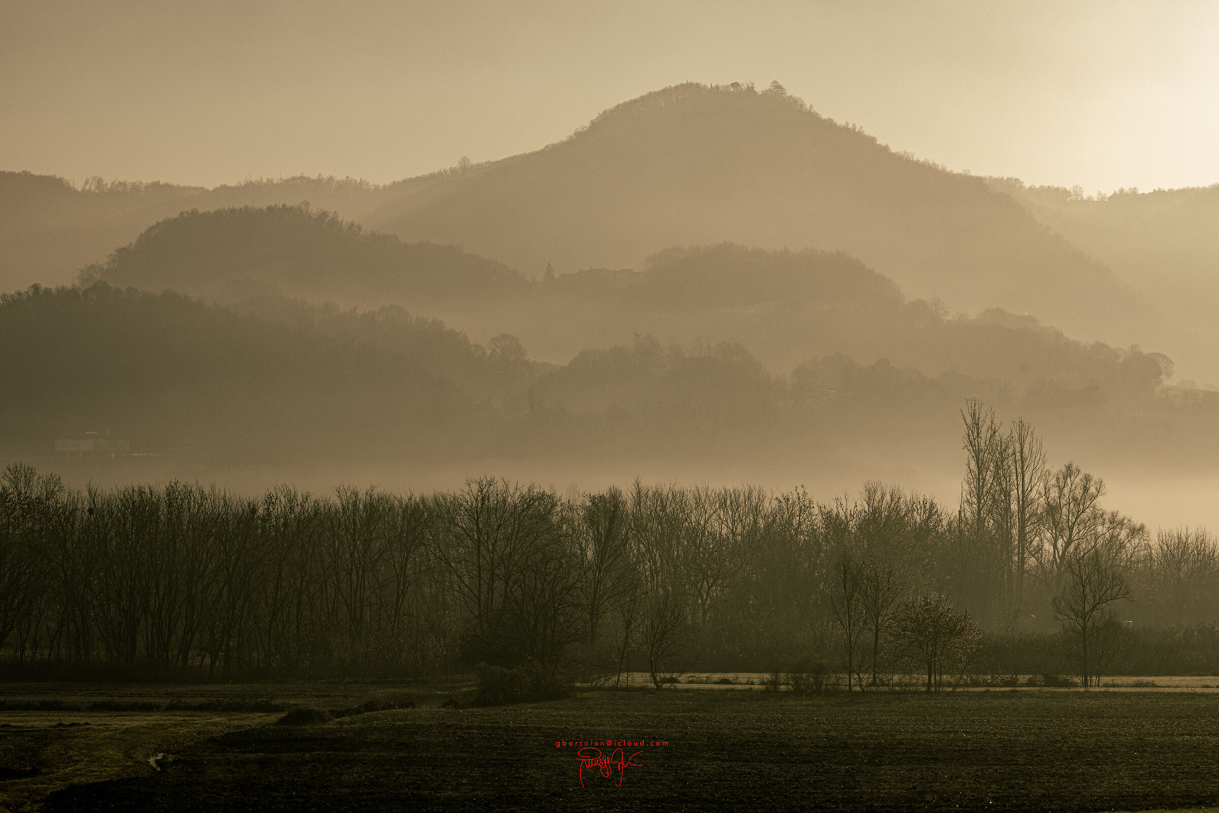The fog at the steep hills
