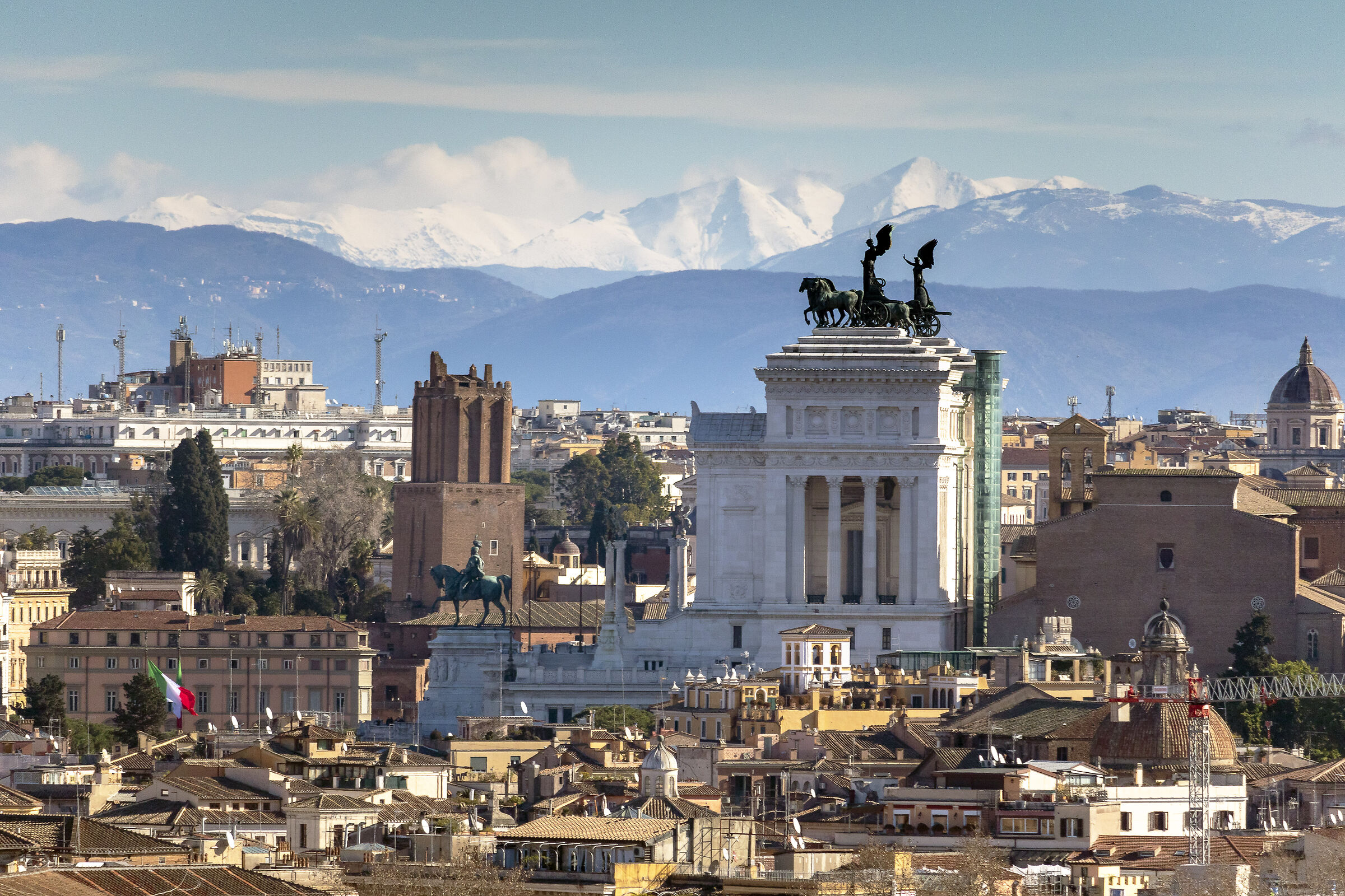 ...e le montagne innevate...