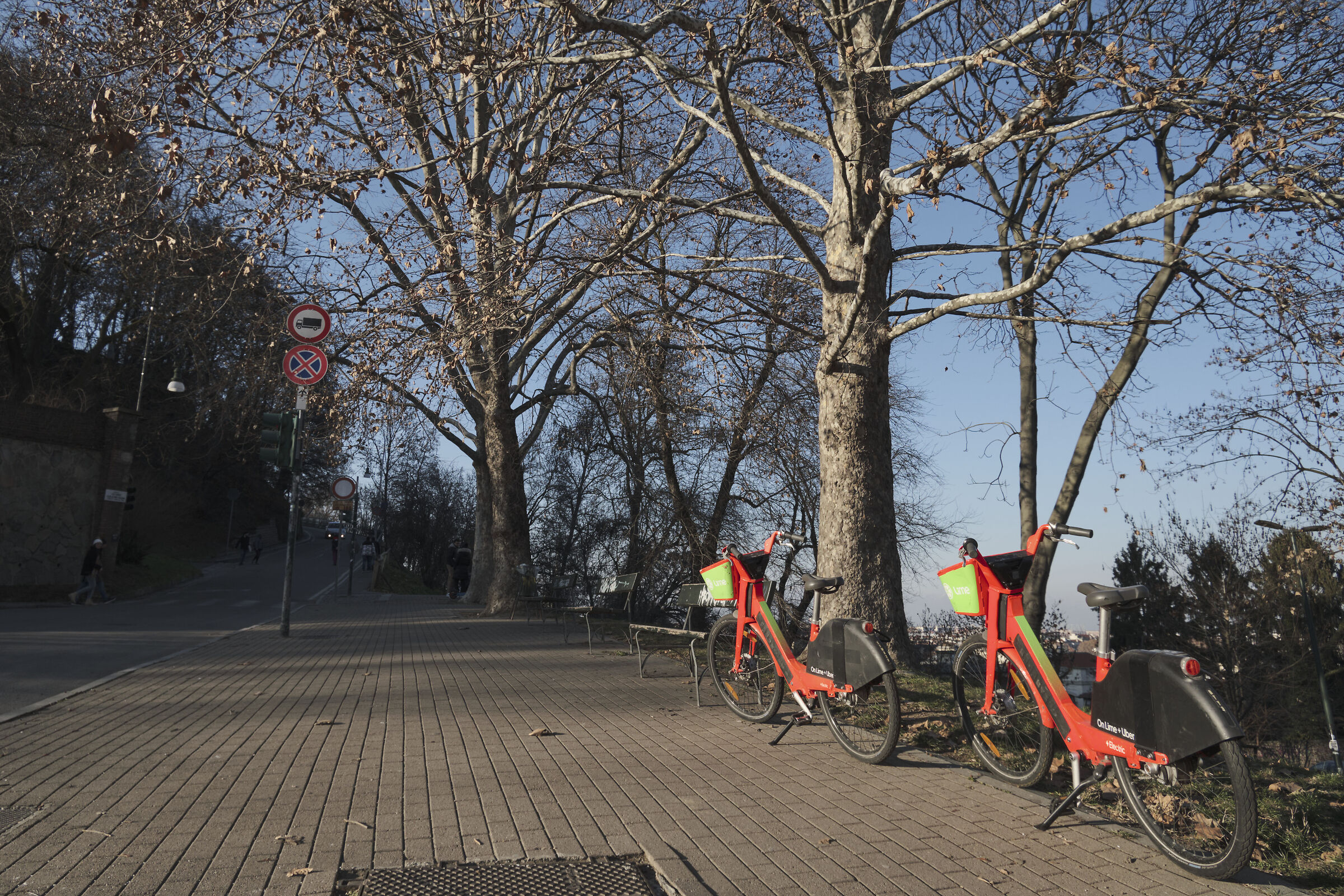 .. and you pedal... with light