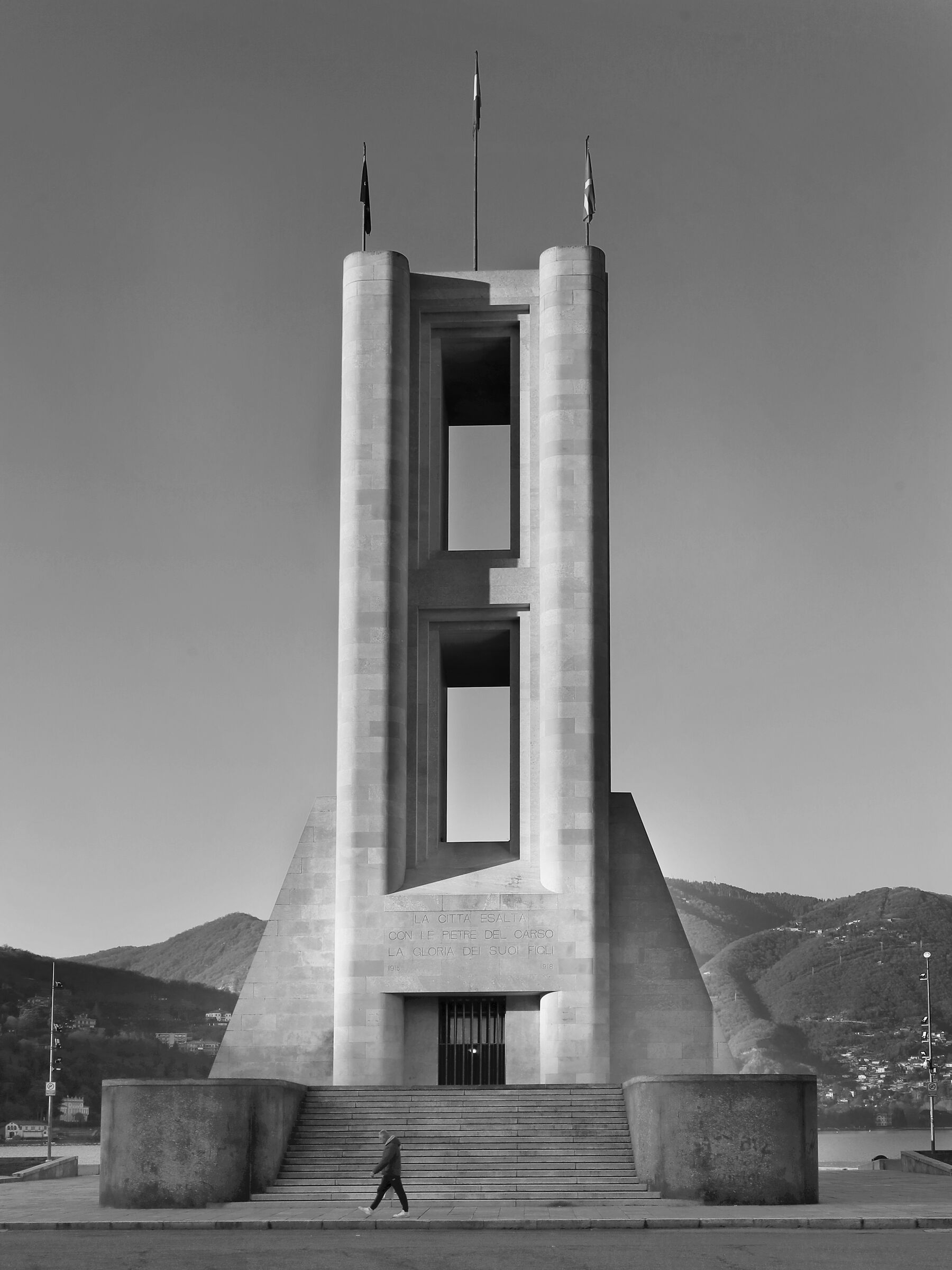 Grandeur and sobriety