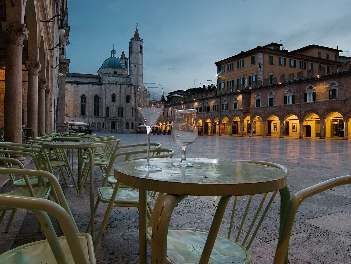 aperitif in the square