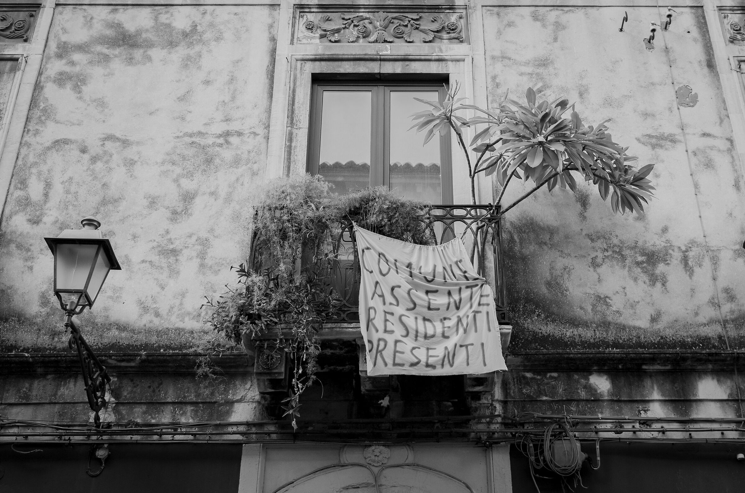 balcone siciliano - protesta silenziosa