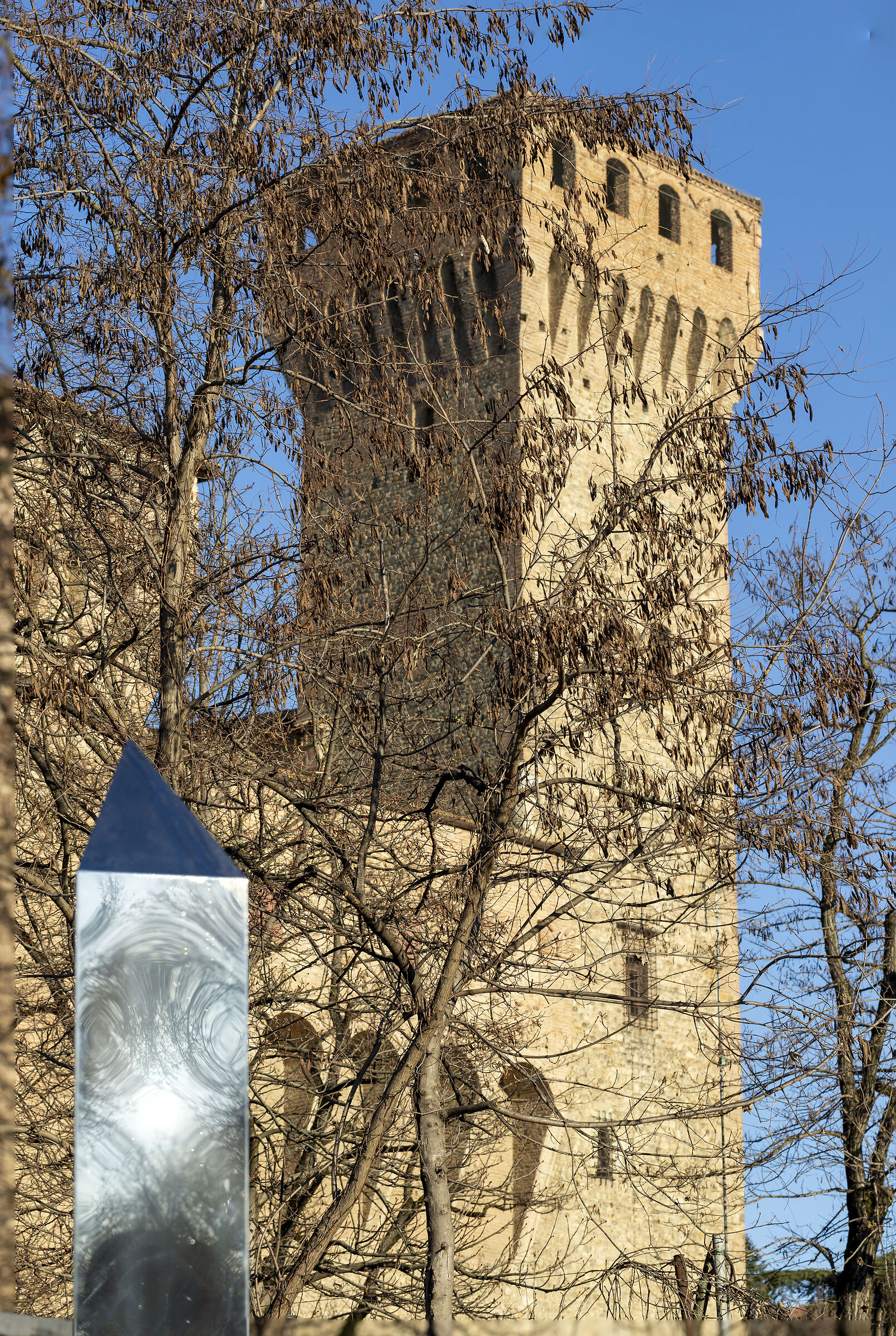 monolite castello di vignola