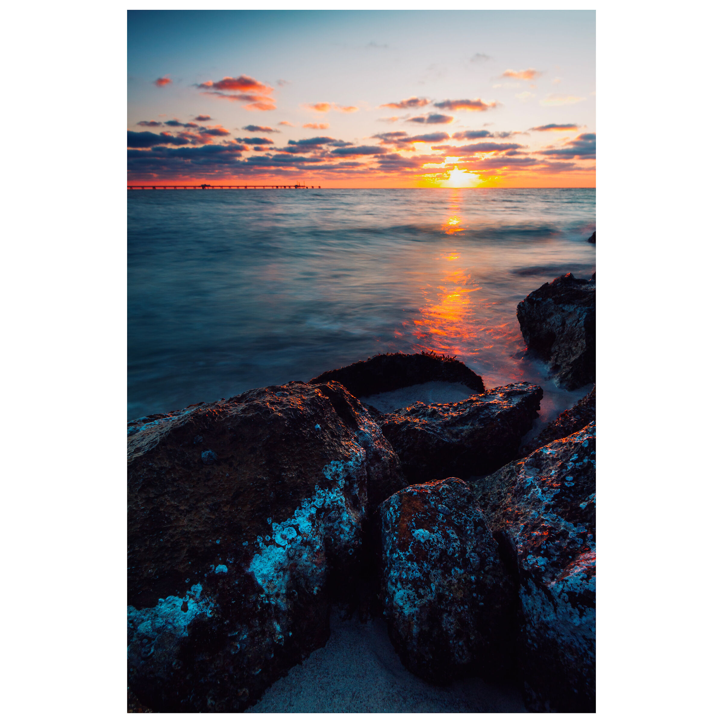 Tramonto sulla costa toscana