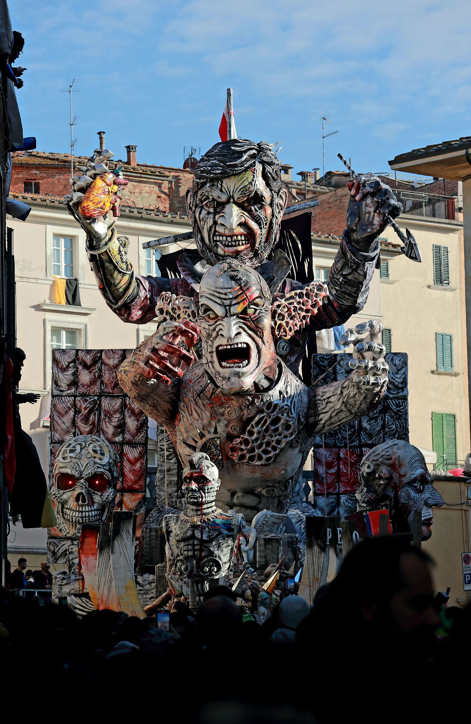 The papier-mâché giants are back