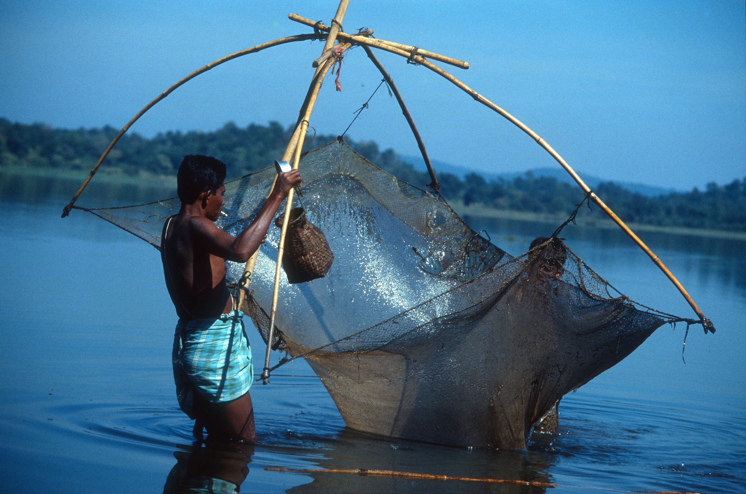 FISHING IN CHILIKA LAKE
