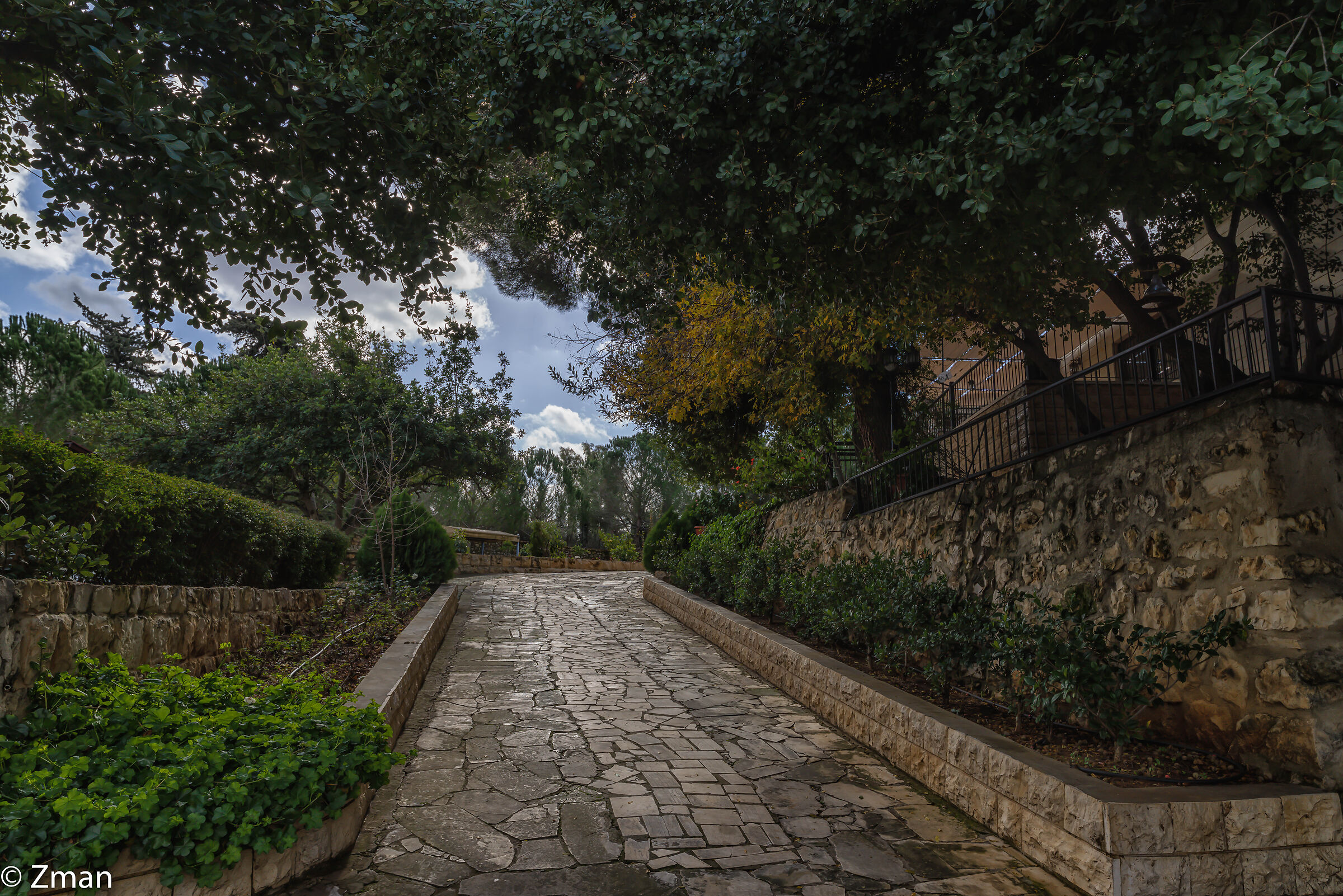 La strada di avvicinamento