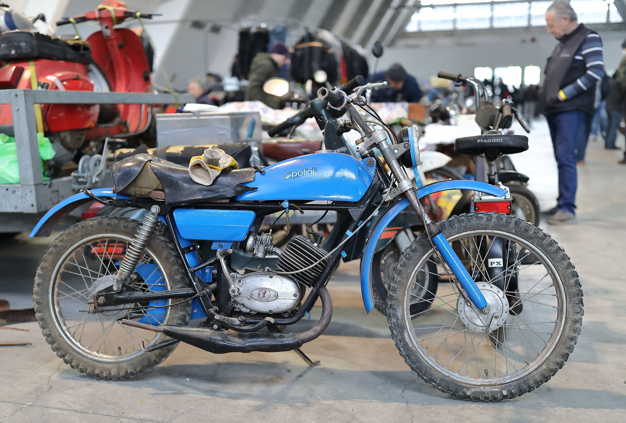 There are umarel and umarel...;-))