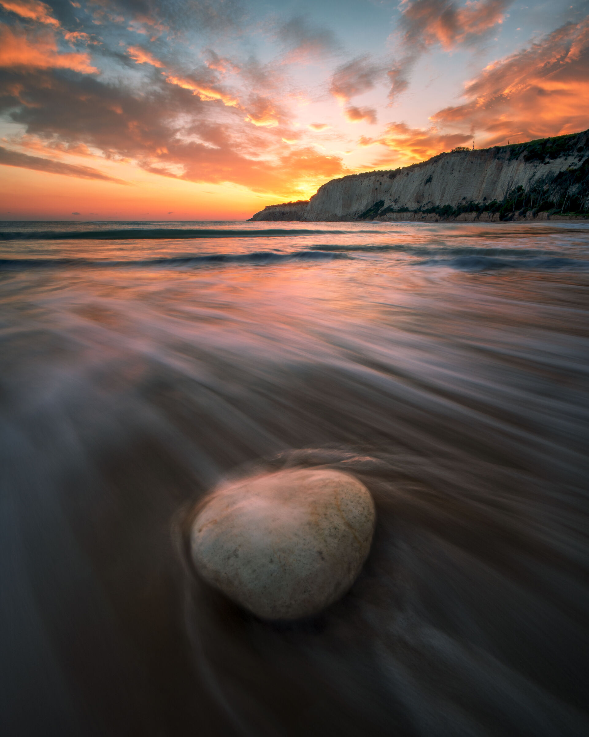 Tra le onde del mare