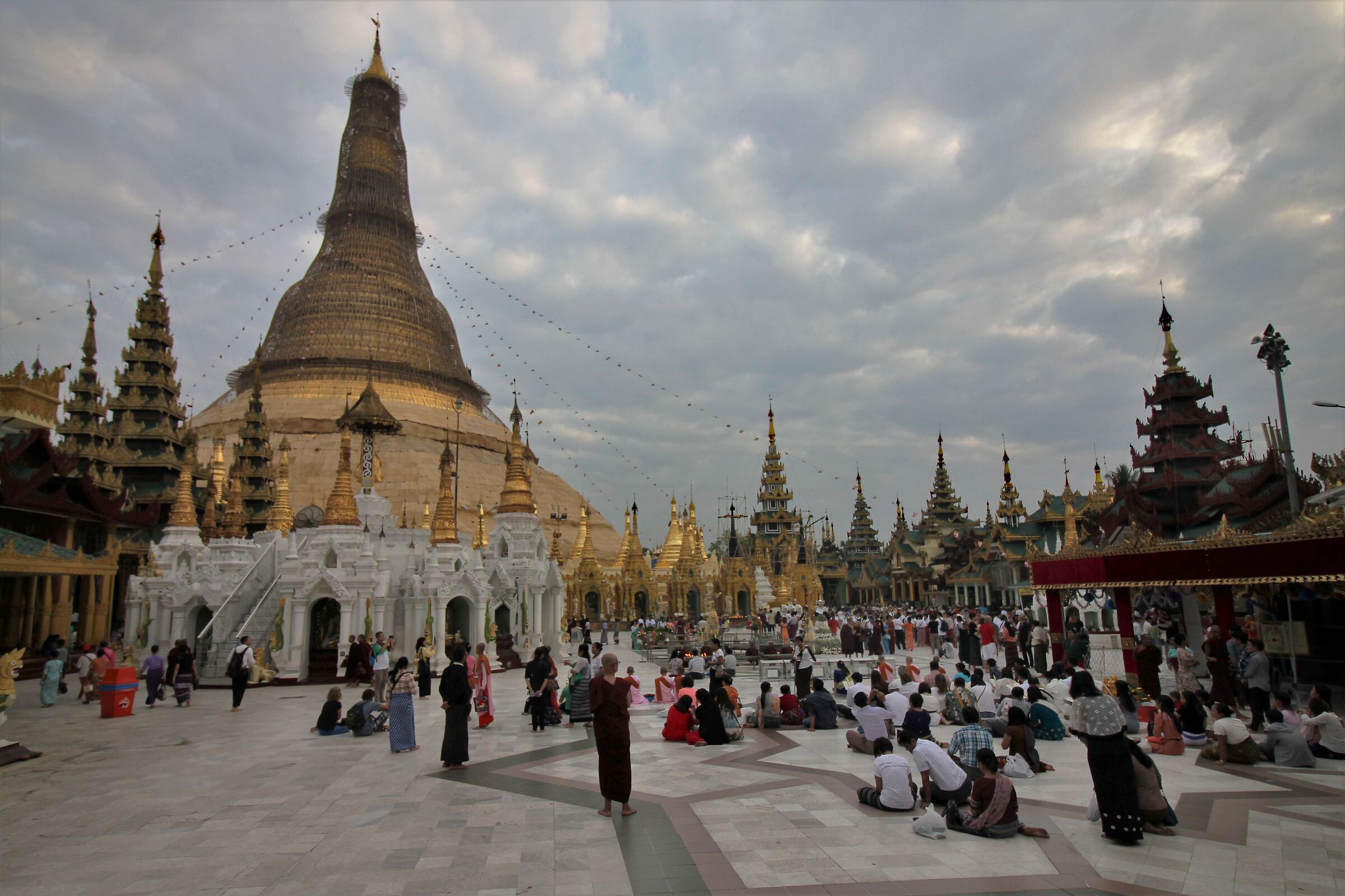Yangon - Shwedagon Pagoda