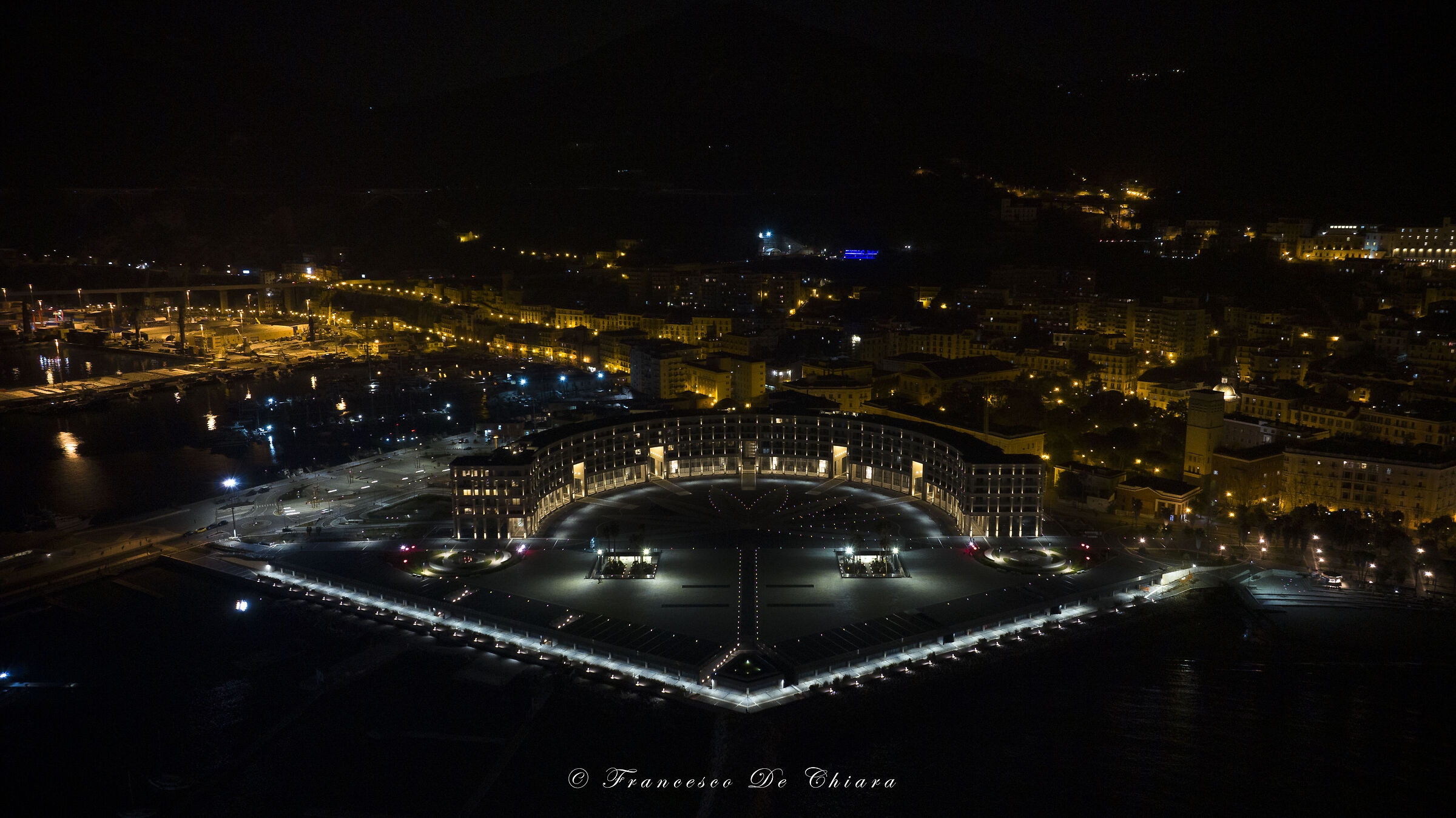 The Crescent (Salerno)
