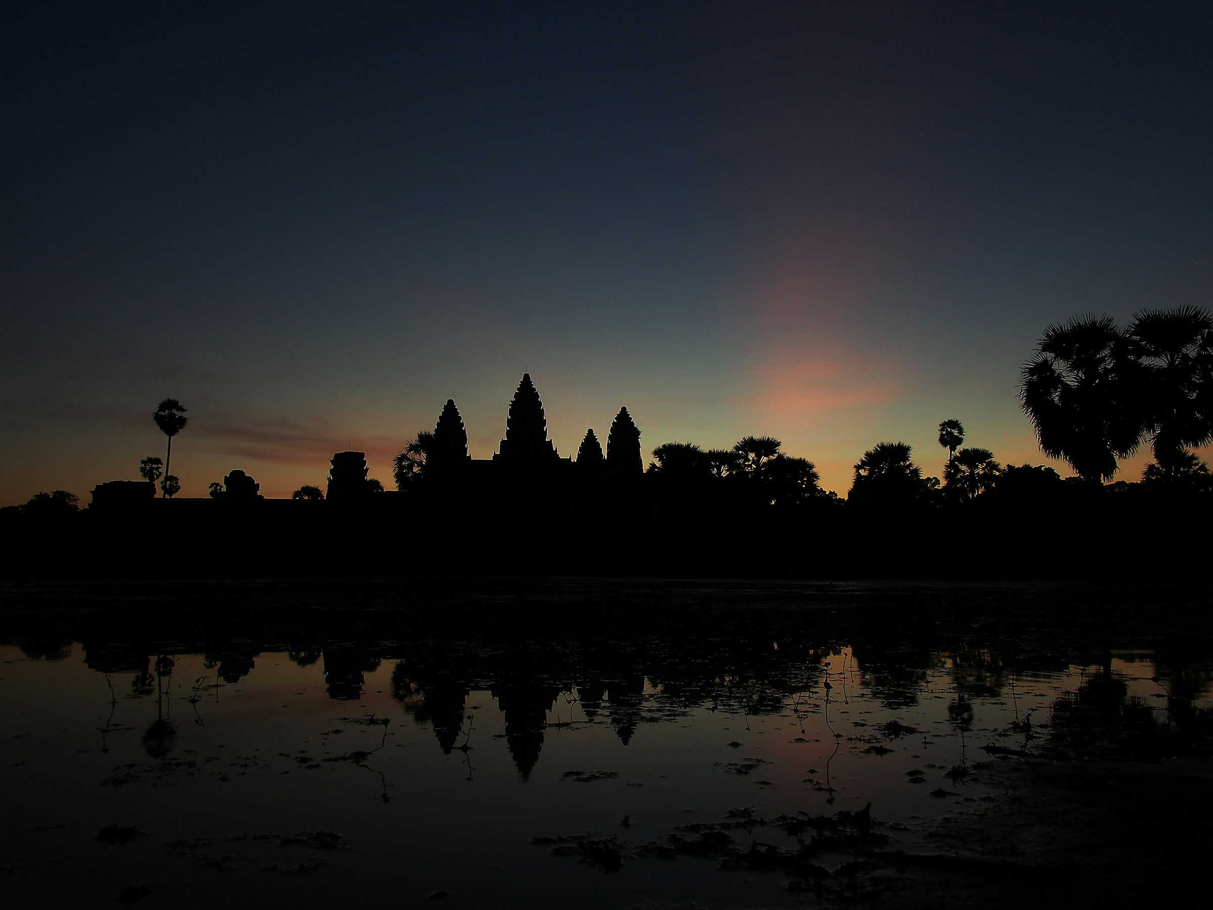Alba Angkor Front