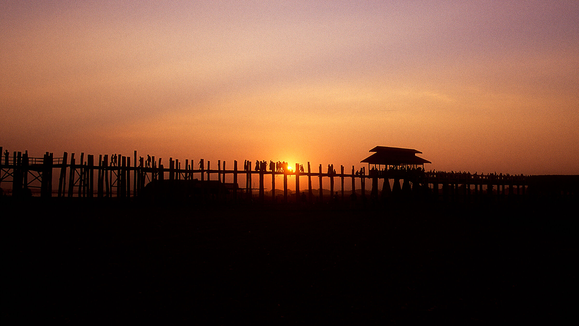 U Bein bridge