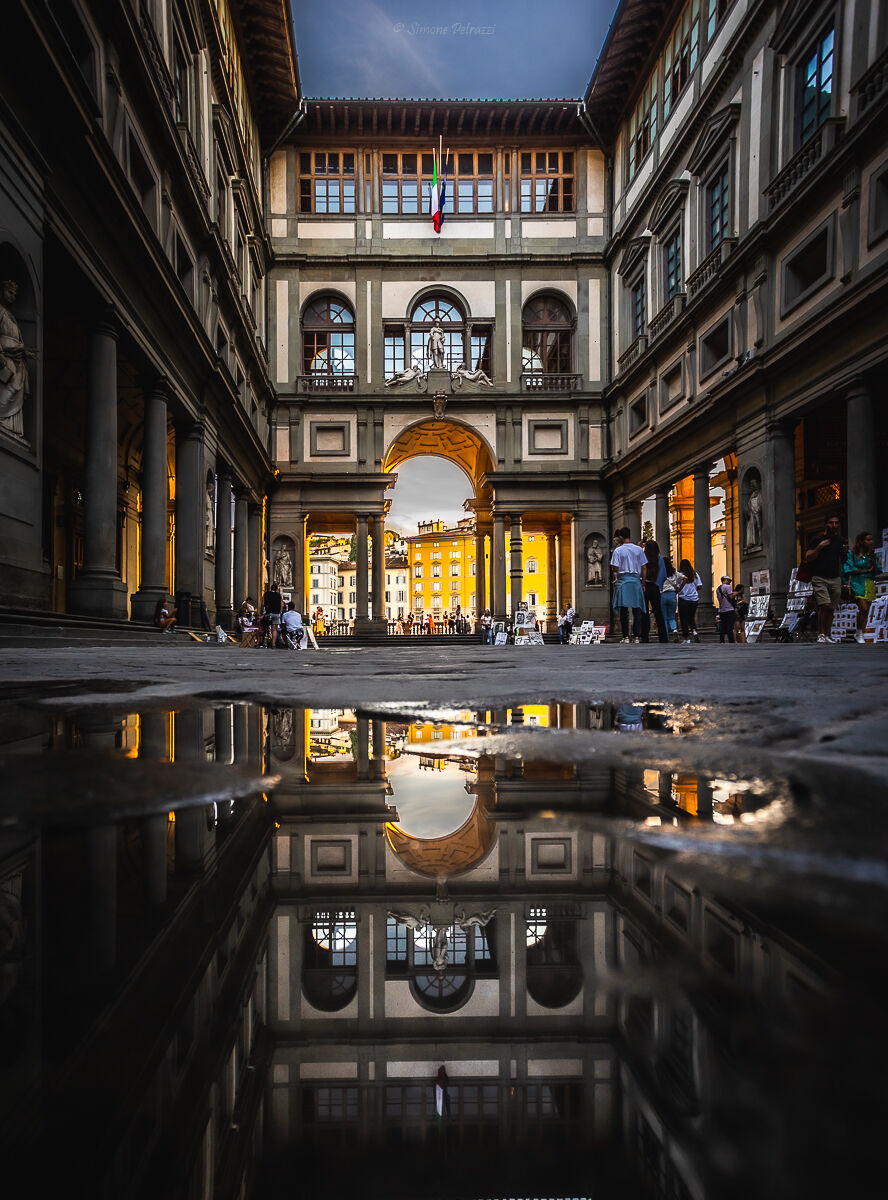 Last lights in Florence