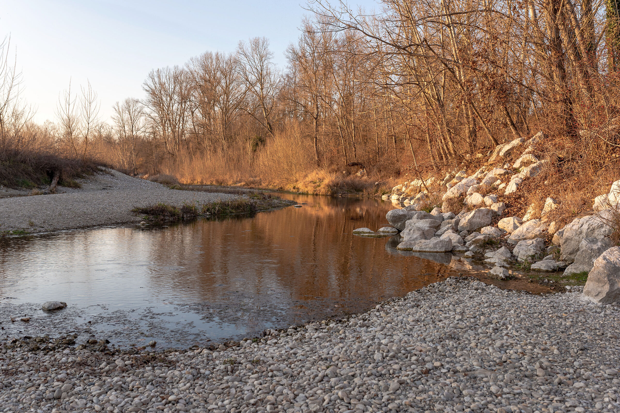 In riva al fiume