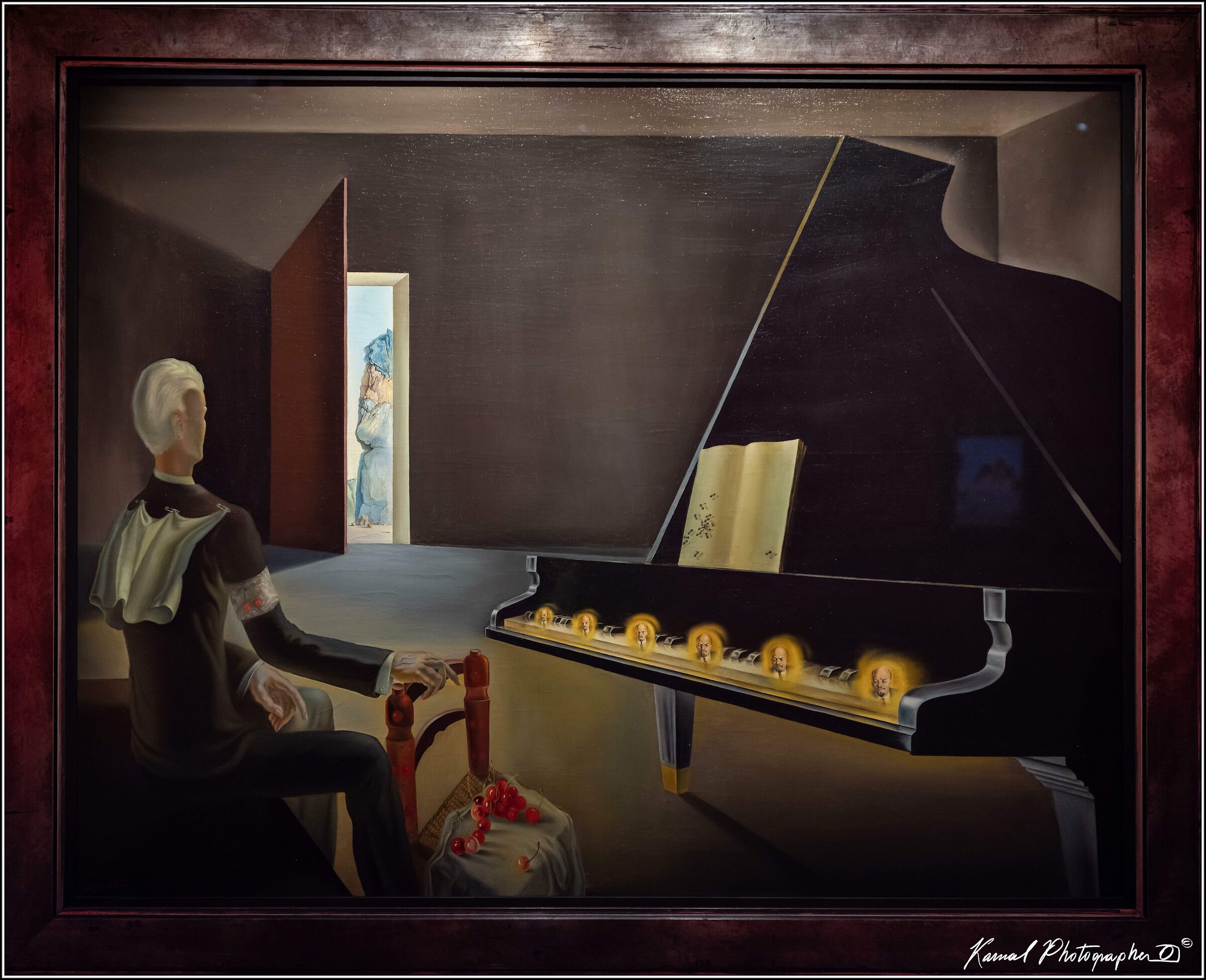 Salvador Dali ? Partial hallucination