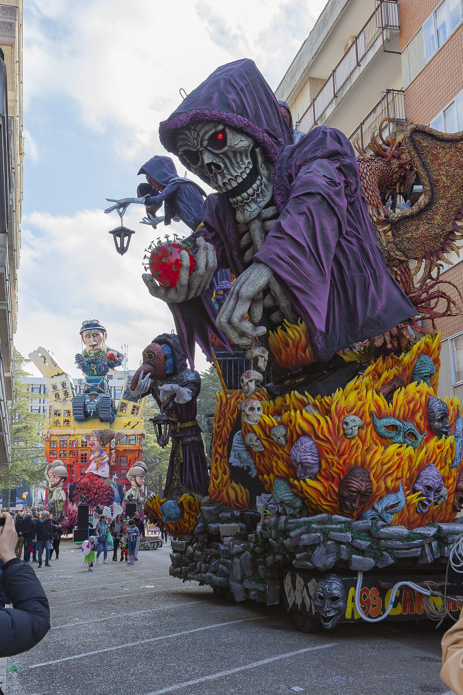 Carnevale 2023 Larino (cb) Il covid e la guerra