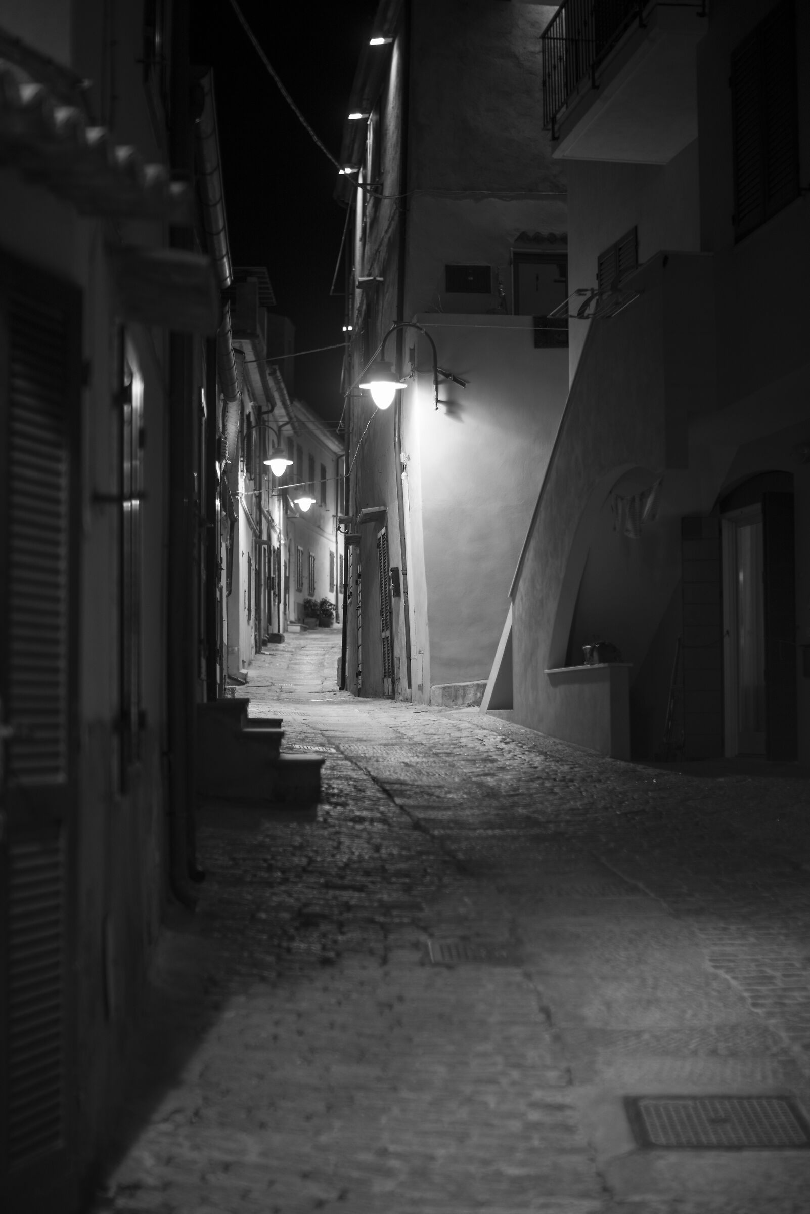 Silent alleys