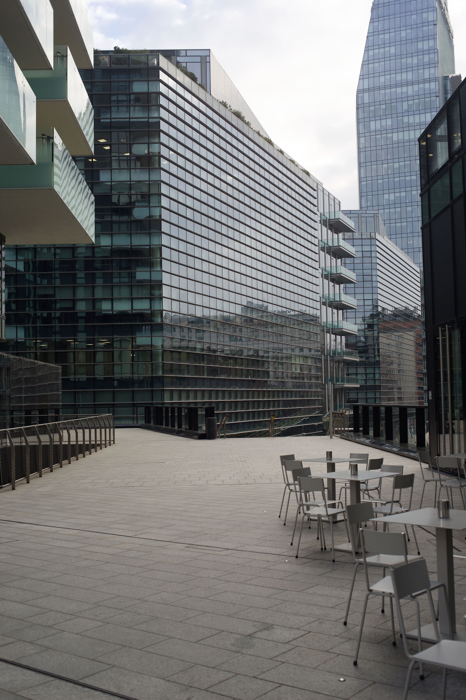 Konica hexanon 28mm f3.5 a f8