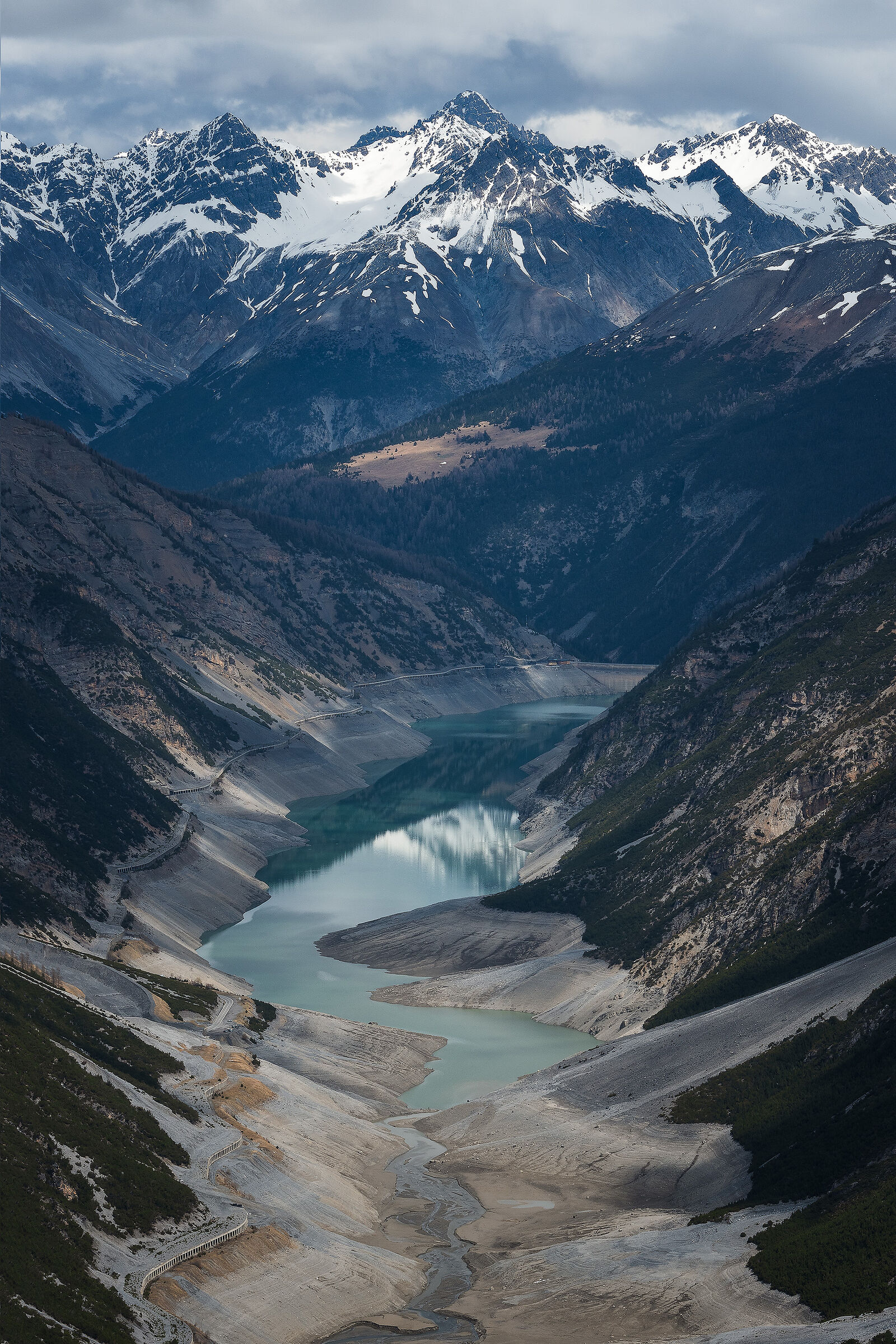 Lago di Livigno e Confine svizzero