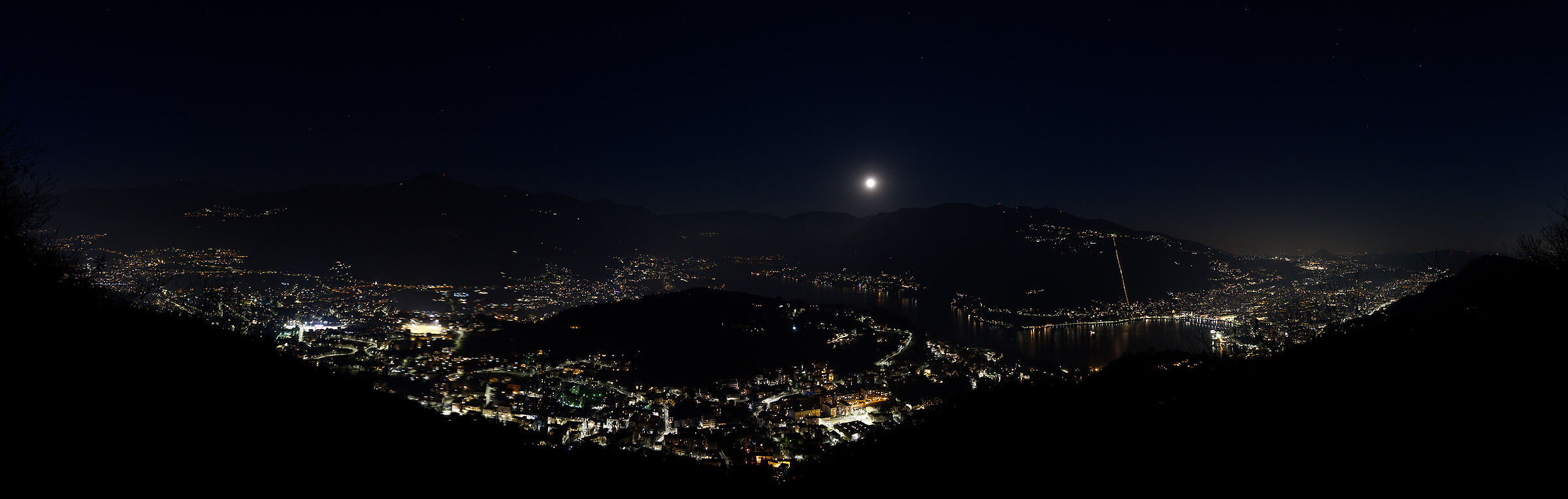 Pin umbrela night