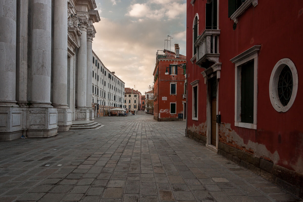 Venetian geometries ...