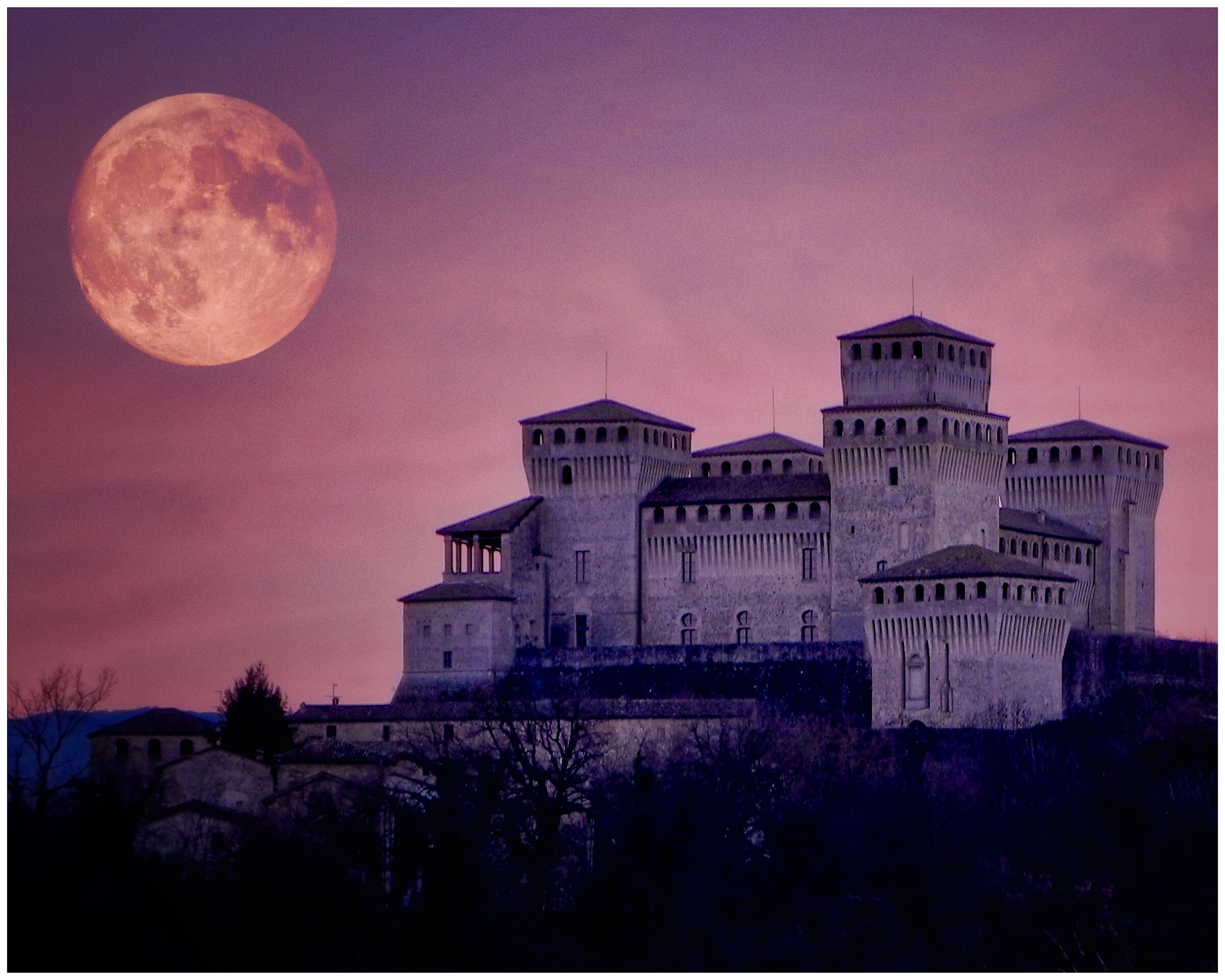 Il castello e la luna