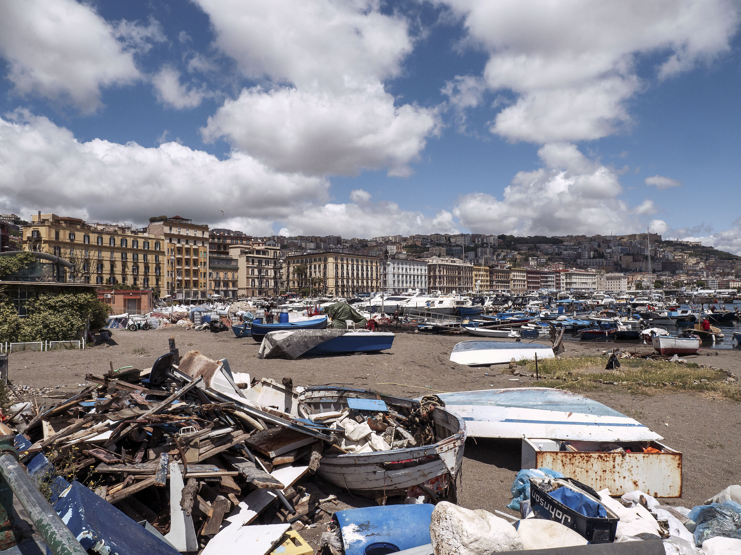 Mergellina - dopo un giorno di maltempo