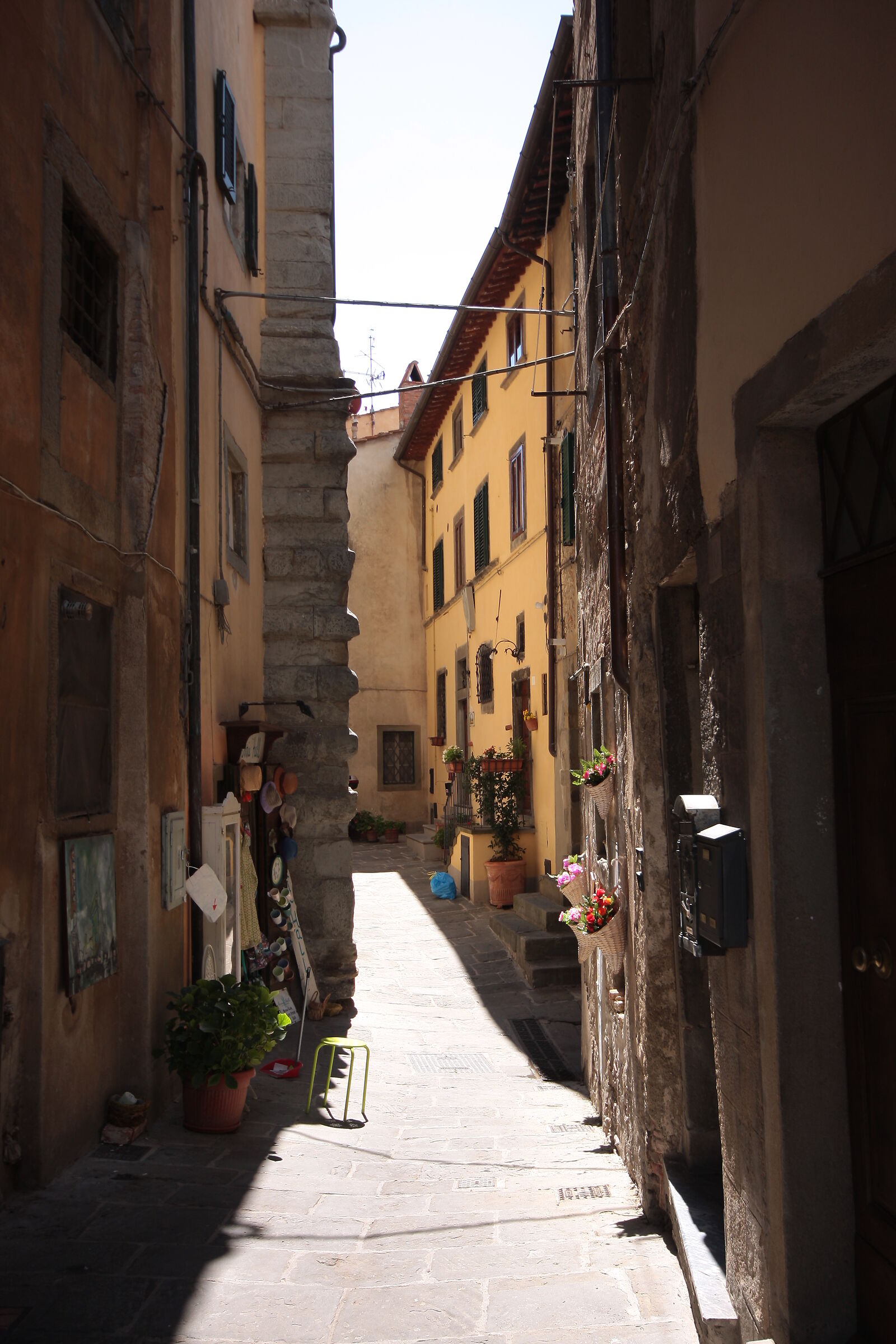 Up and down the narrow streets of Cortona