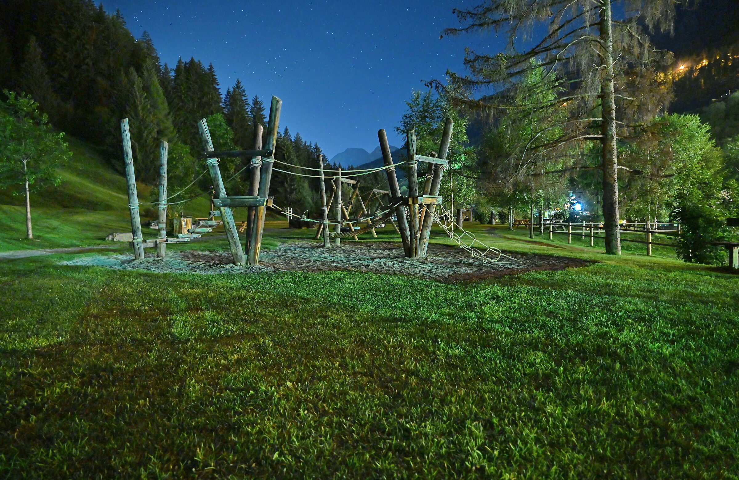 Una sera al parco giochi