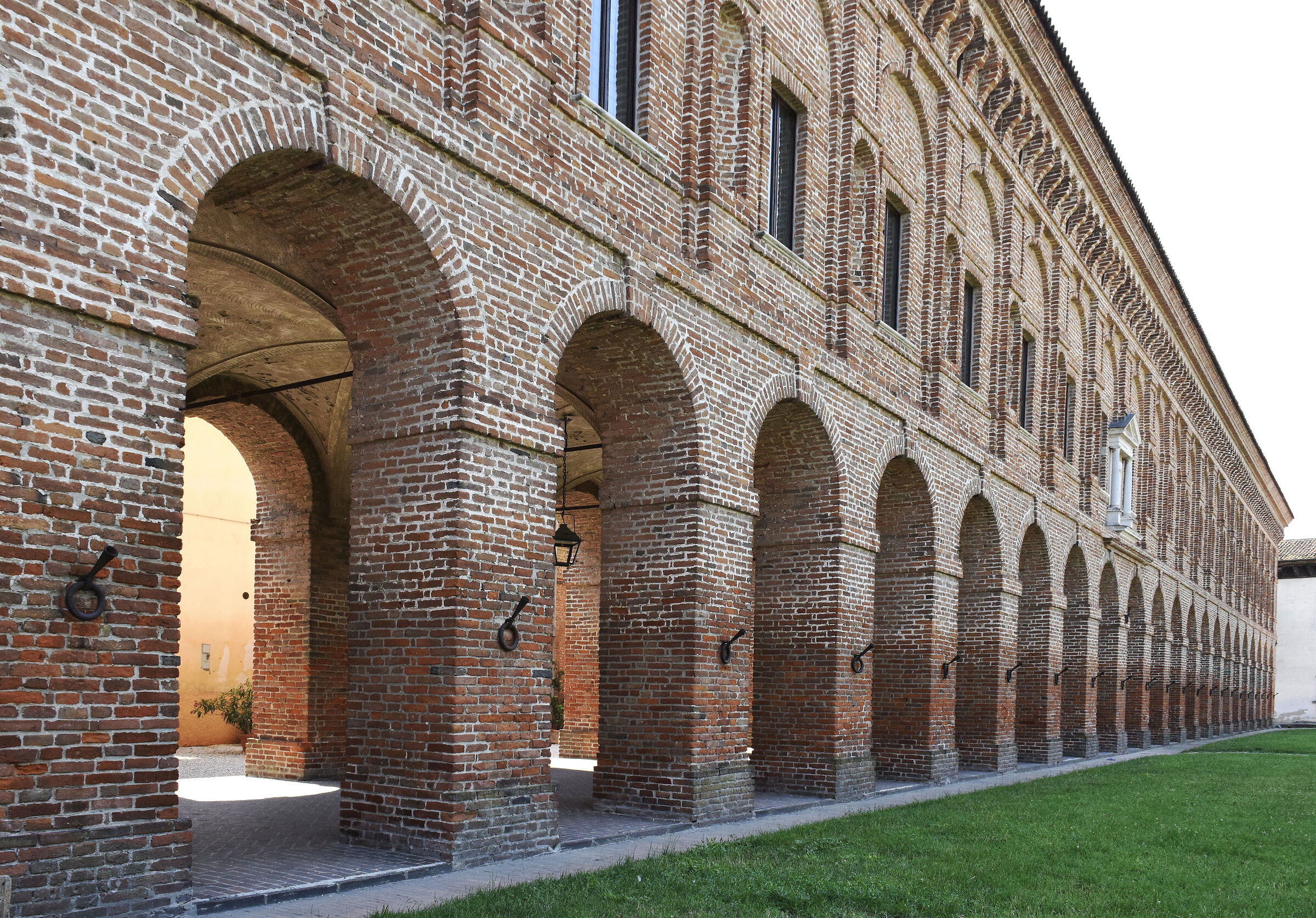 EXTERIOR GALLERY OF THE ANCIENTS