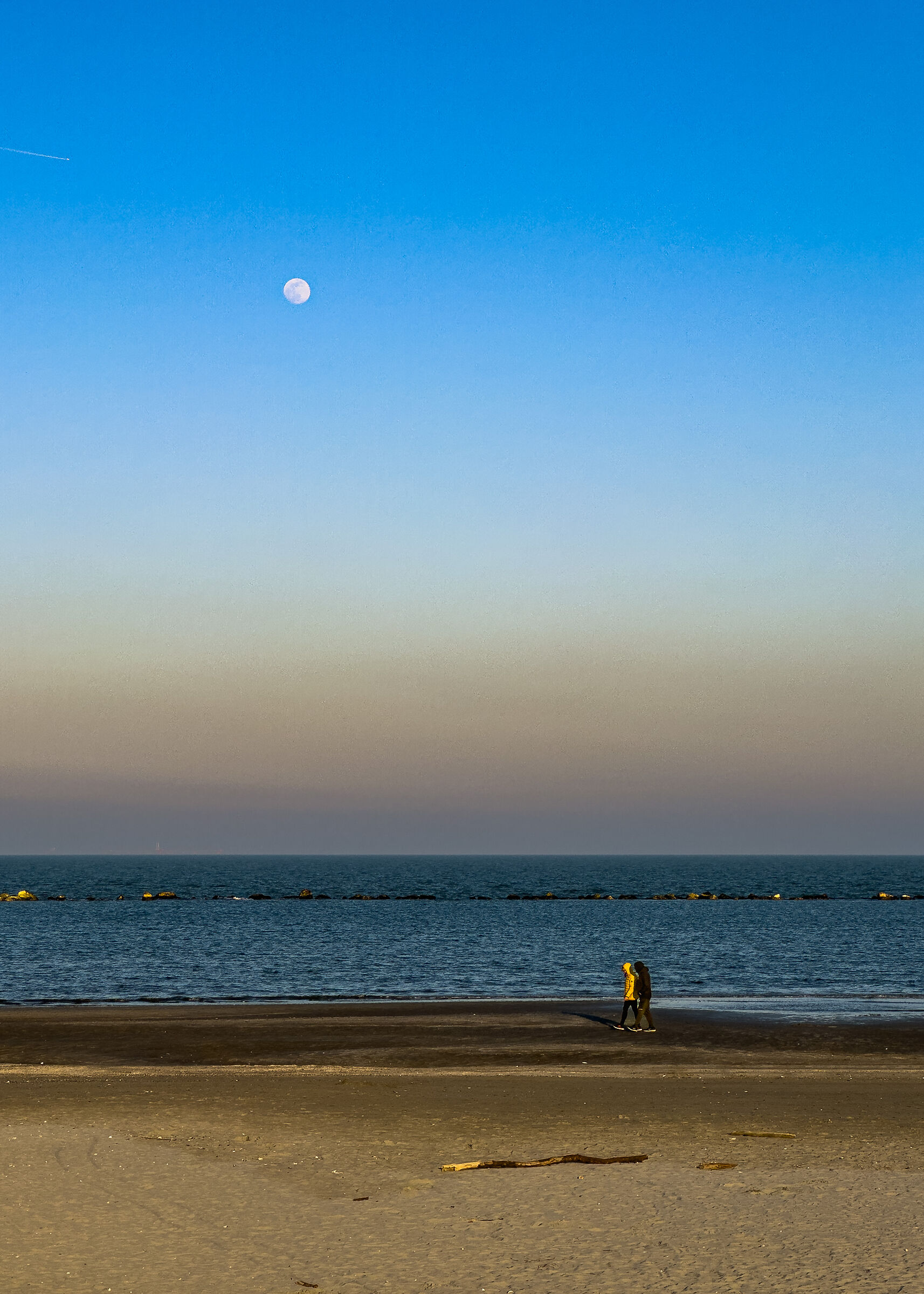 - Tramonto con Luna -