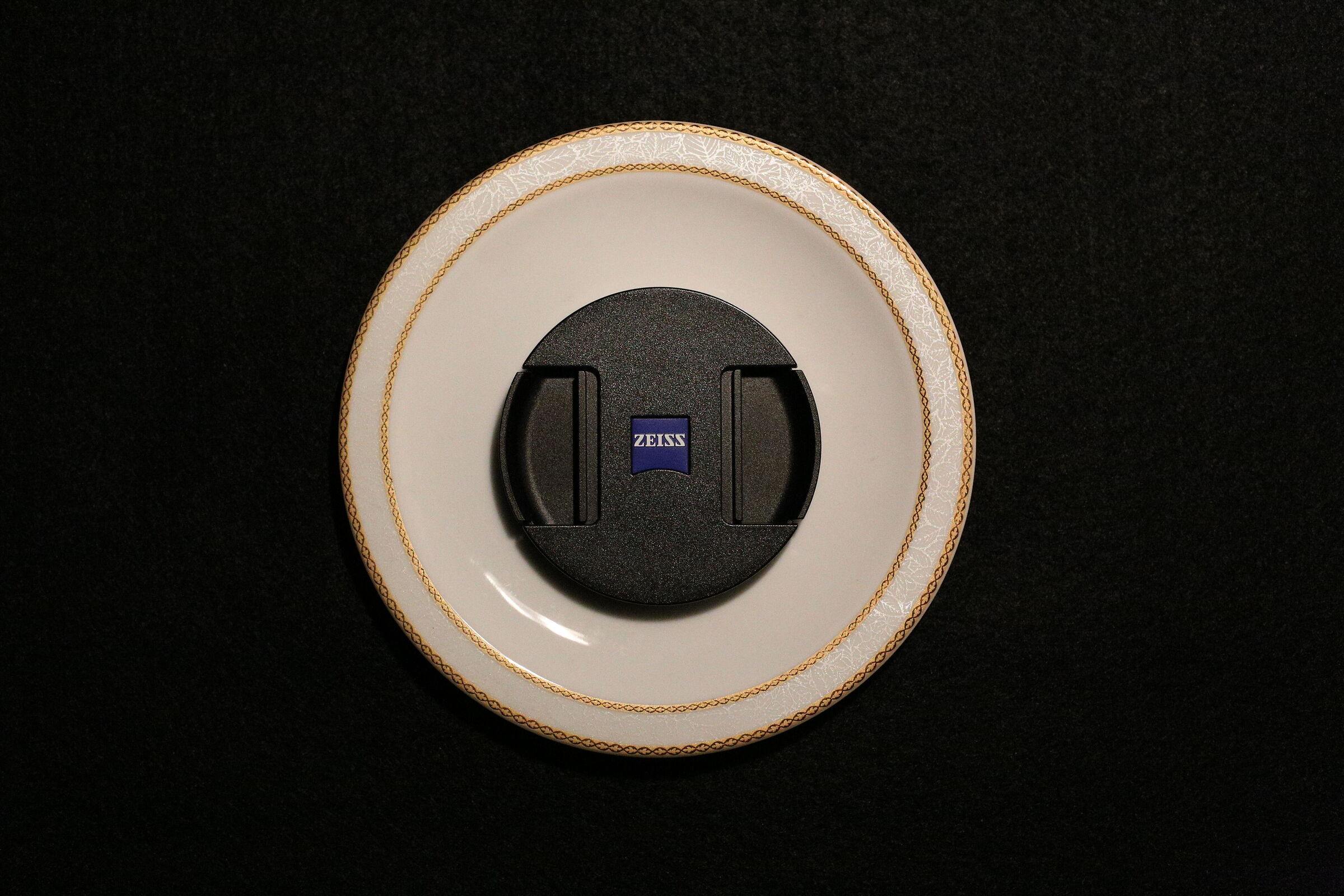 " ISO DodicimilaOttocento ", Milvus Zeiss 50, 1.4-...