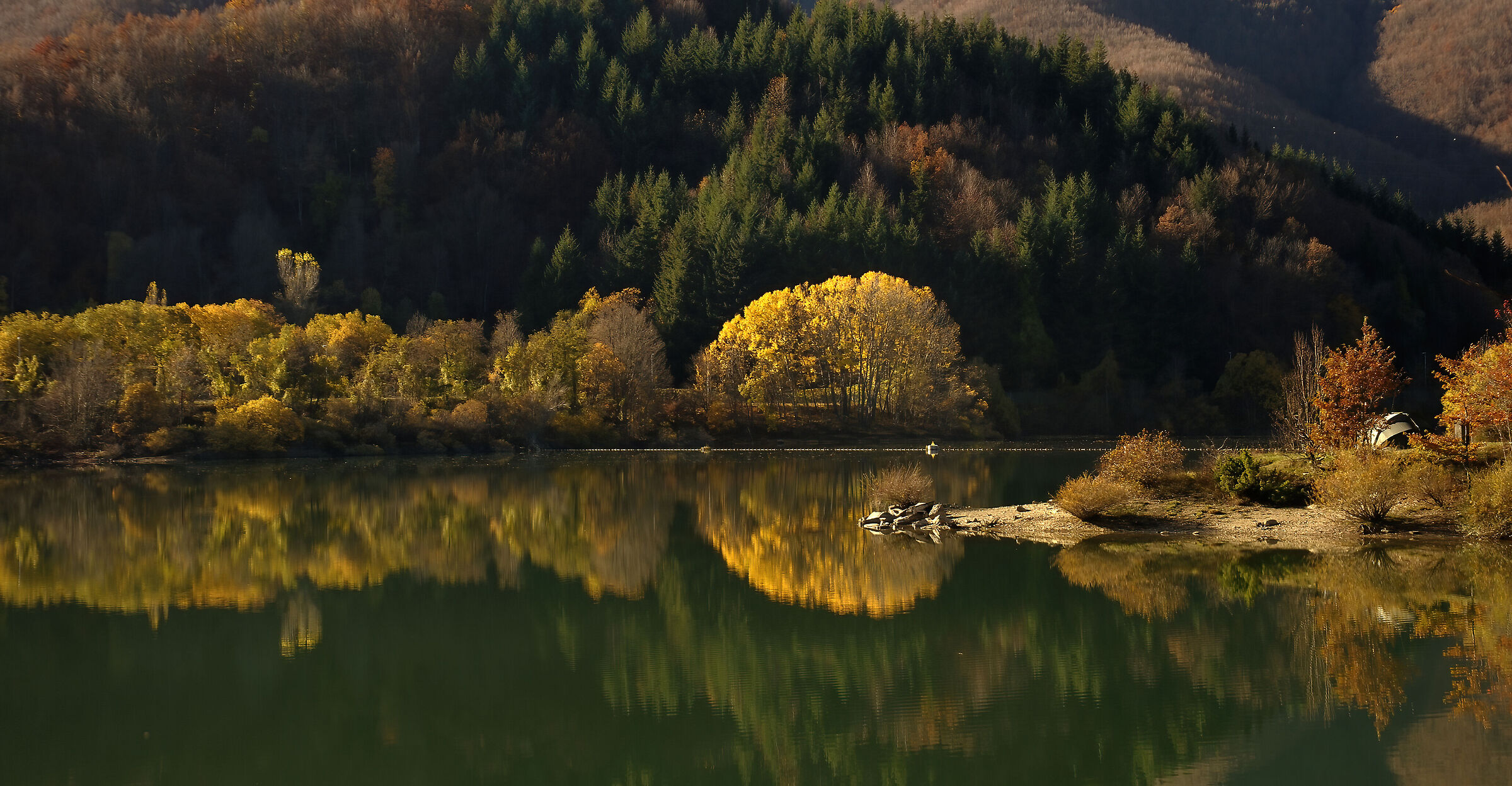 Lake Brasimone