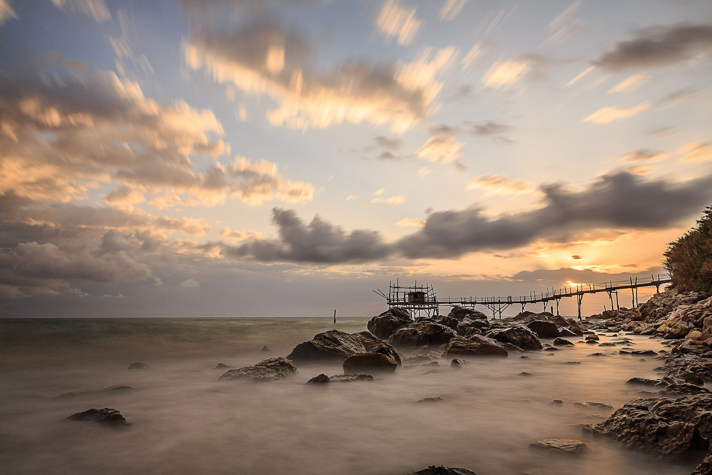 Alba dal trabocco Turchino