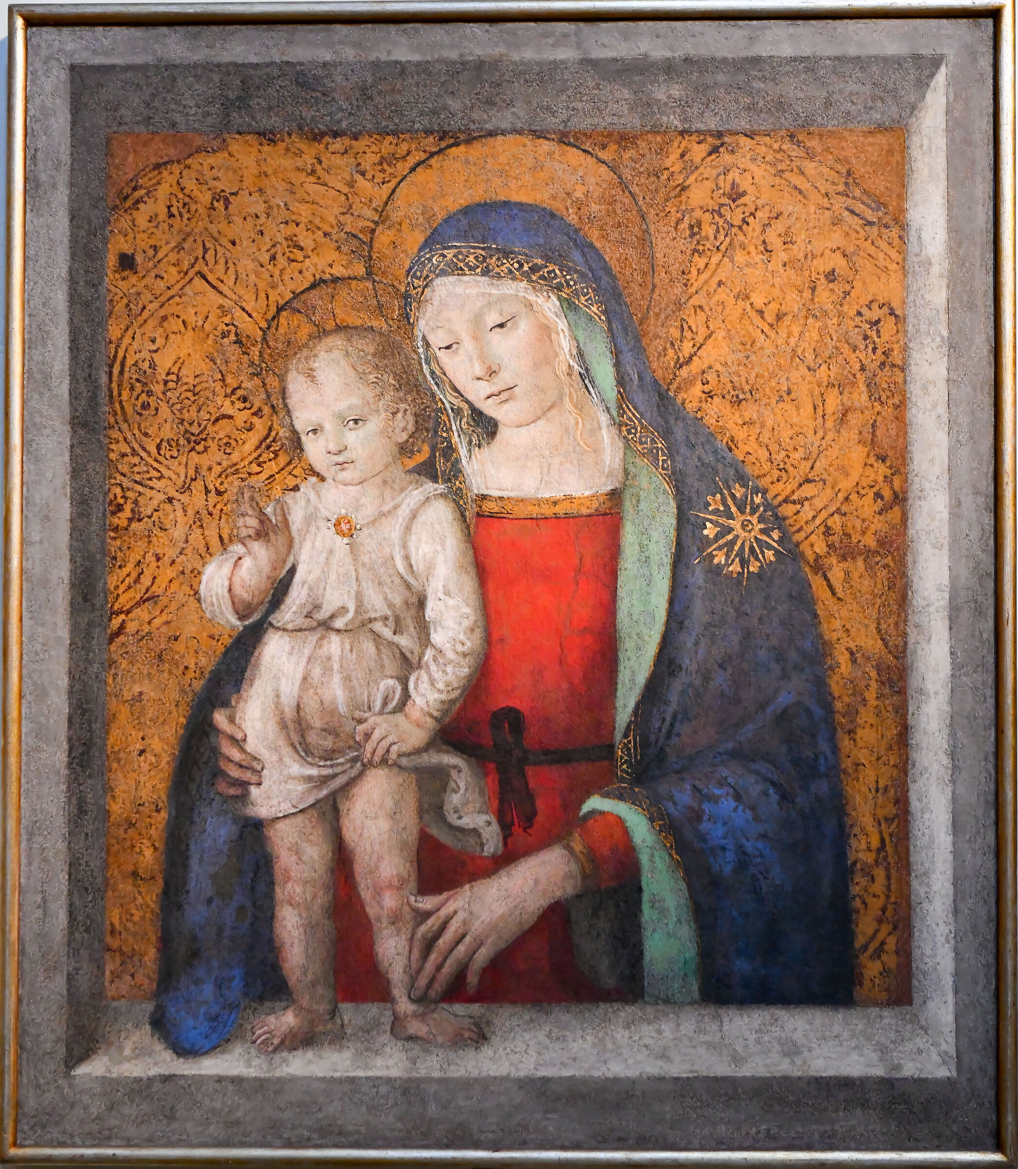 Pinacoteca Vaticana-Pinturicchio,Madonna and Child